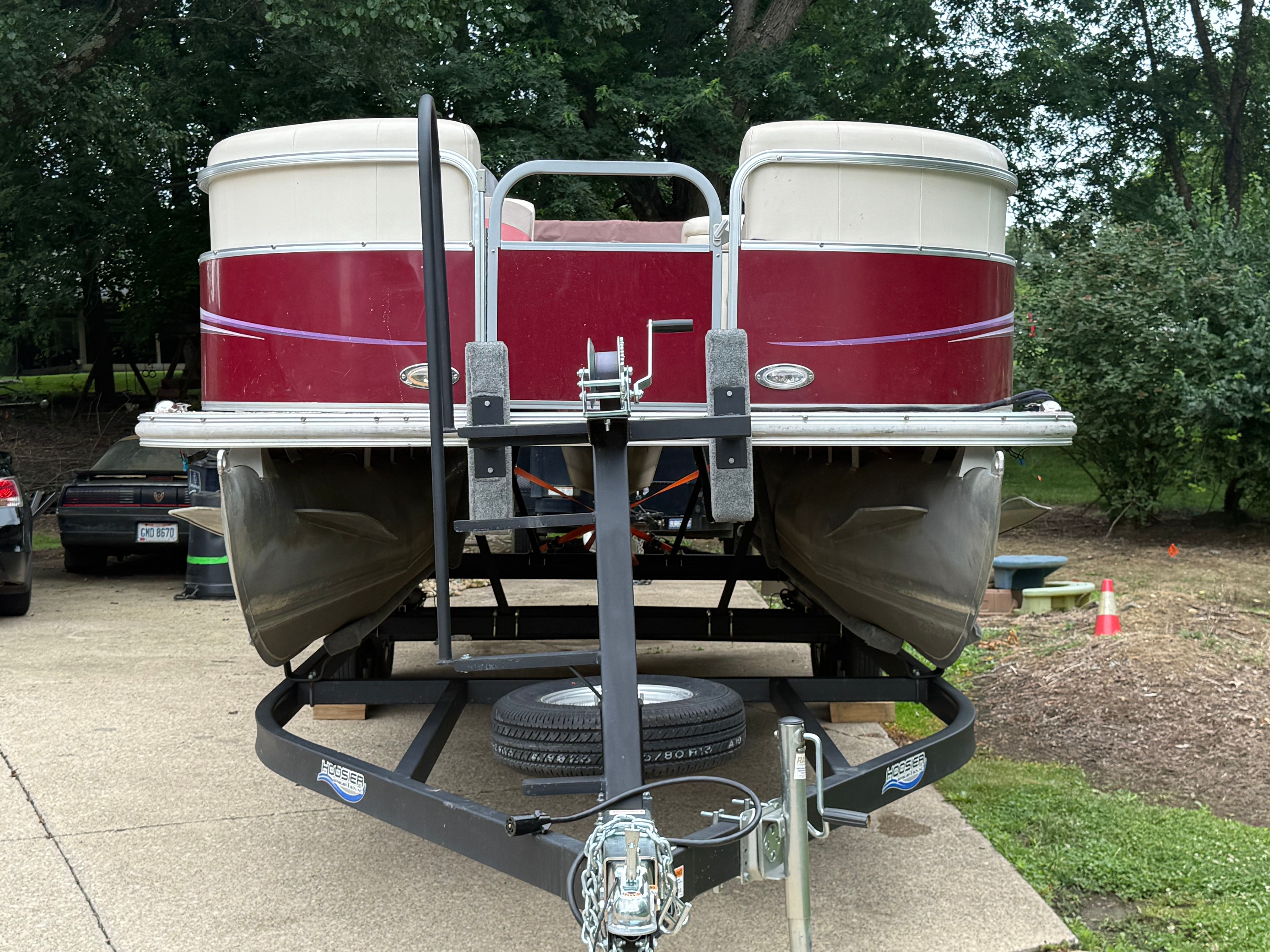 2011 Sylvan 8520 Mirage Cruise - 4
