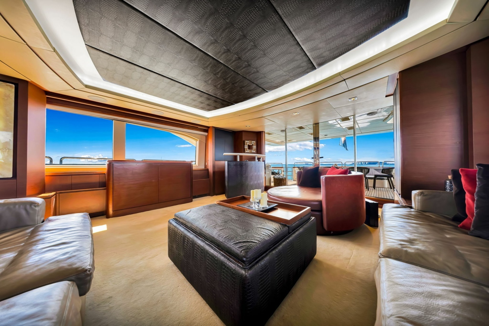 2005 Azimut 105 - Image 60