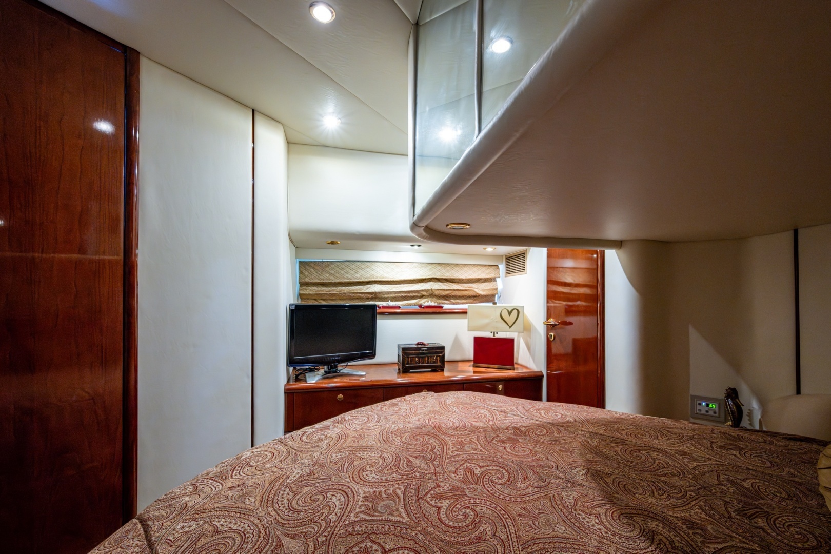 2000 Fairline Squadron 52 - Image 63