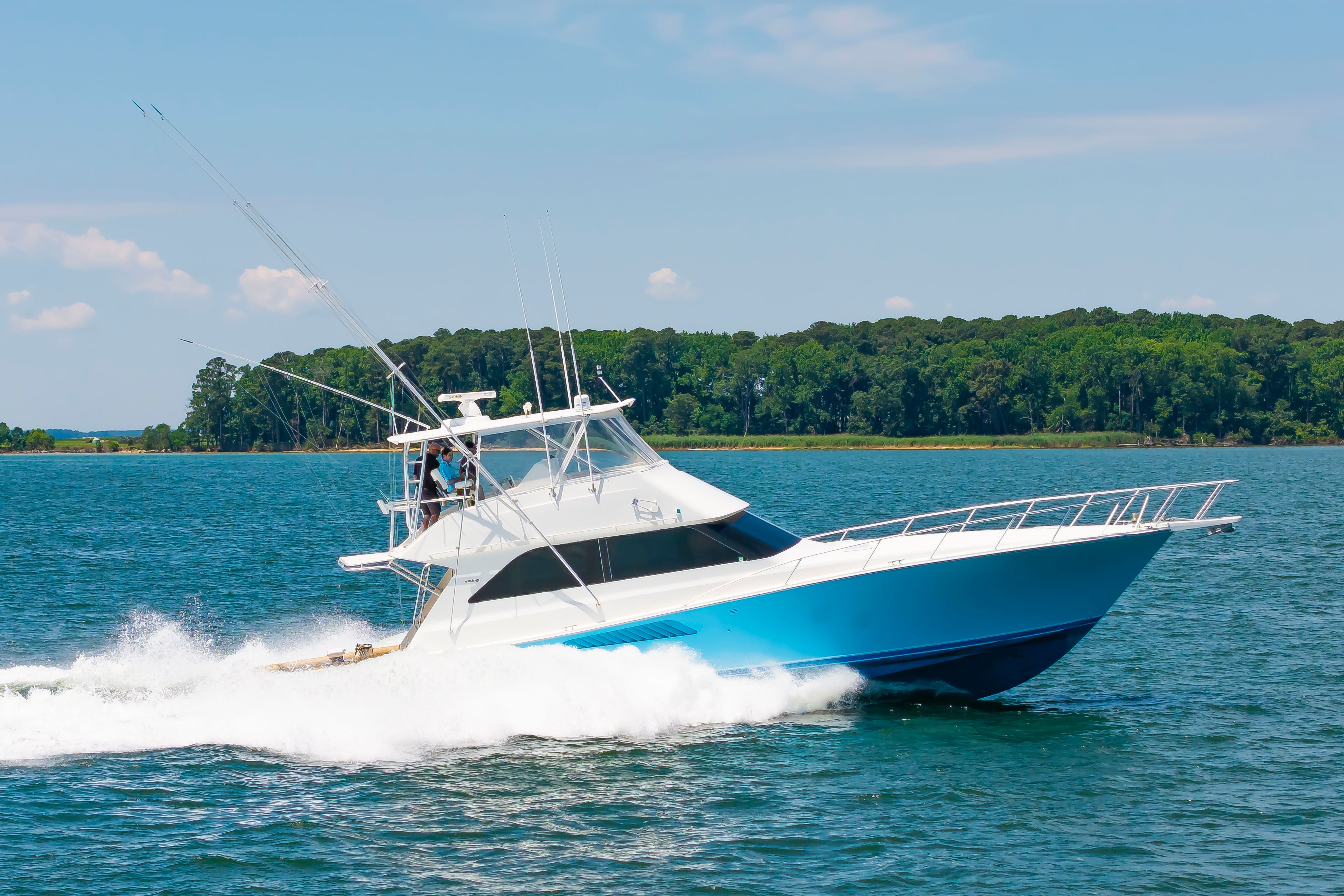 1999 Viking 55 Convertible - 8