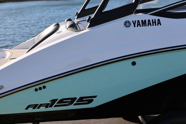 2026 Yamaha Boats AR 195 BOTH COLORS AVAILABLE - 22