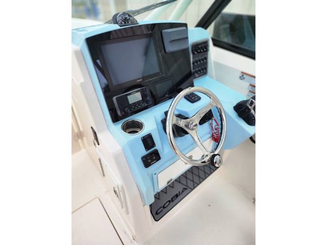 2022 Cobia 280 Dual Console - 12