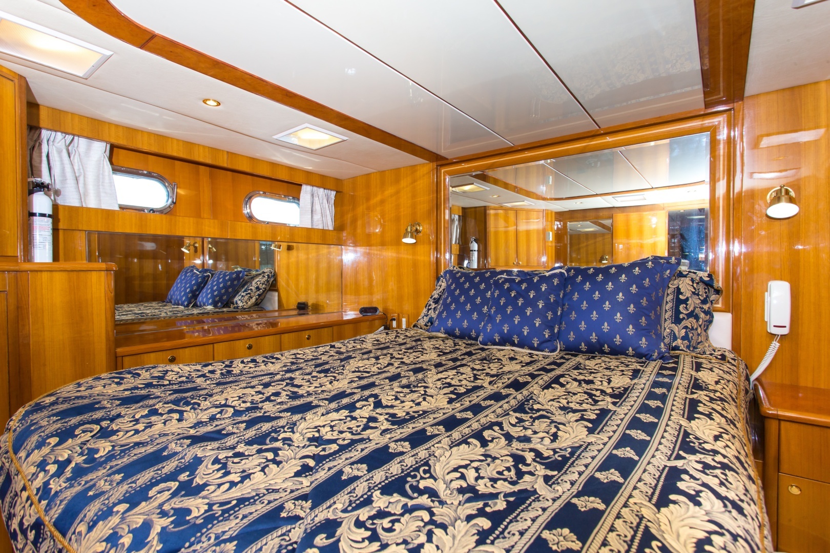 2003 Jefferson 57 Pilothouse - Image 65