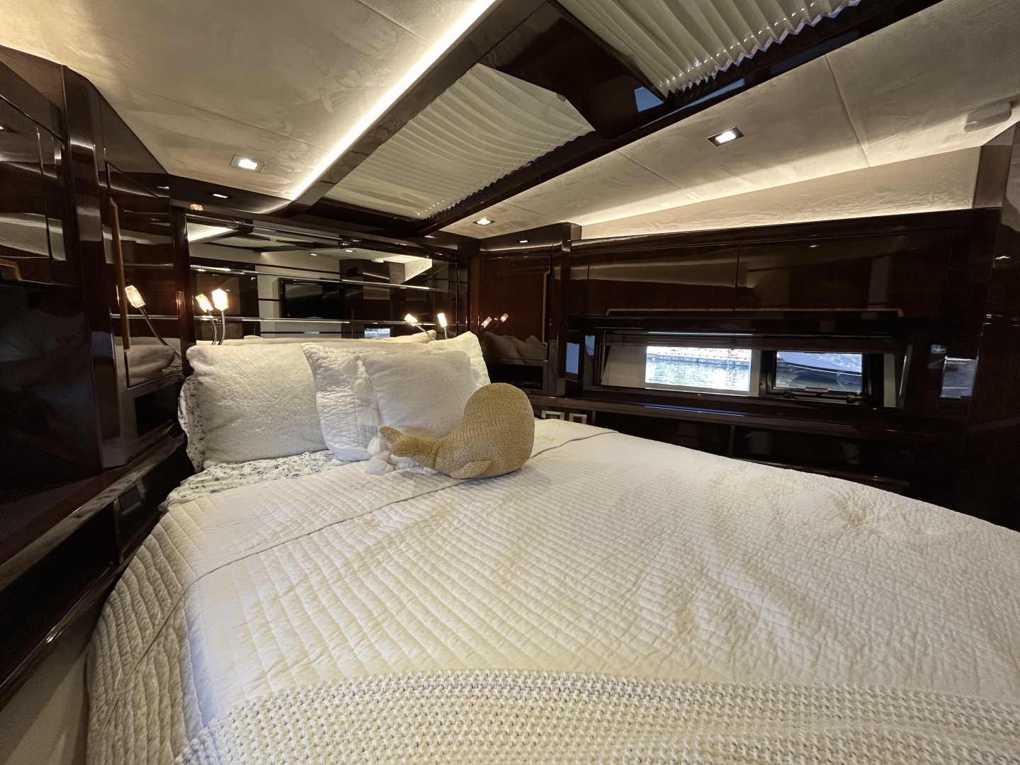 2019 Galeon 550 FLY - Image 18