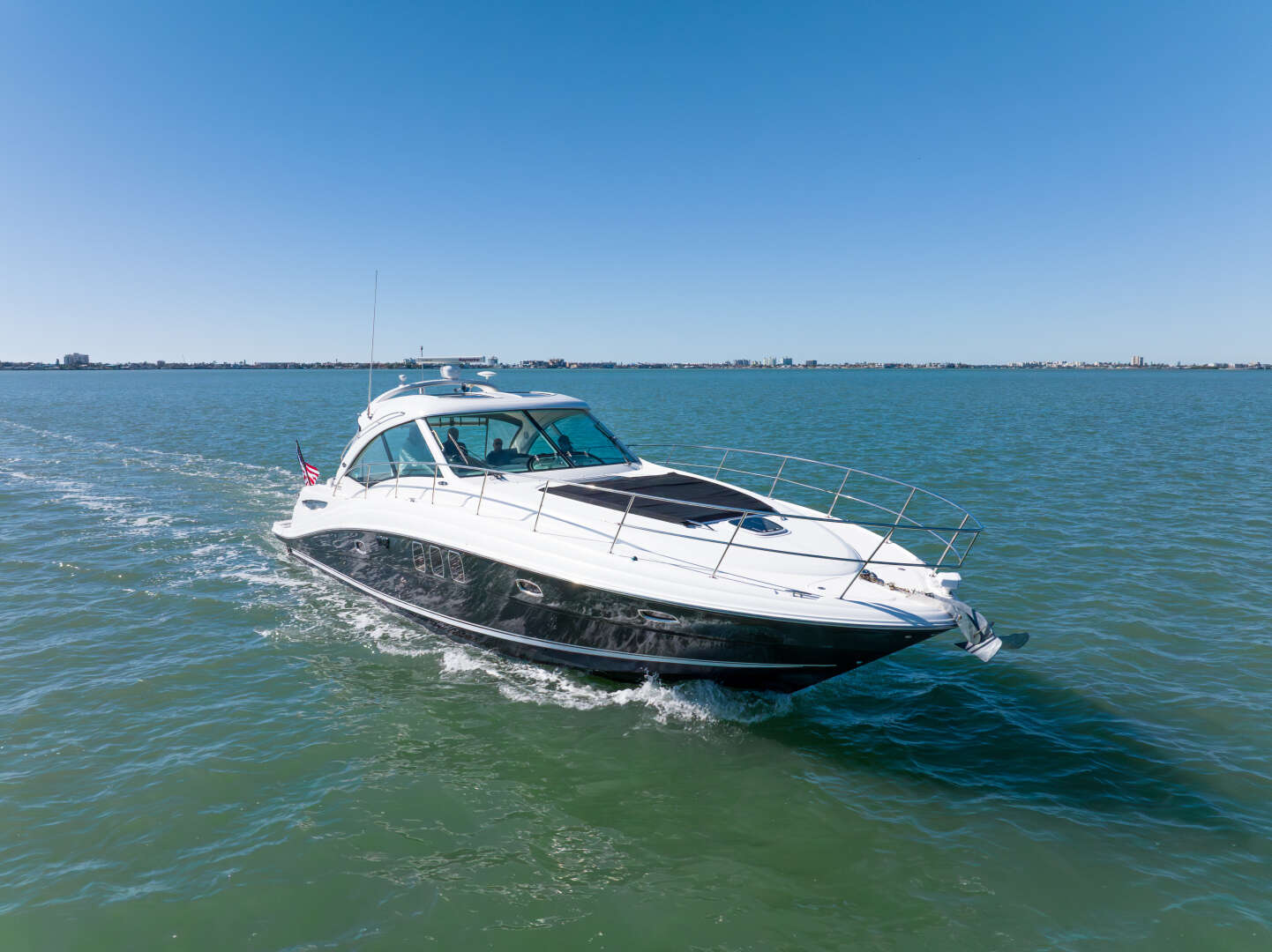 2010 Sea Ray 50 SUNDANCER - Image 37