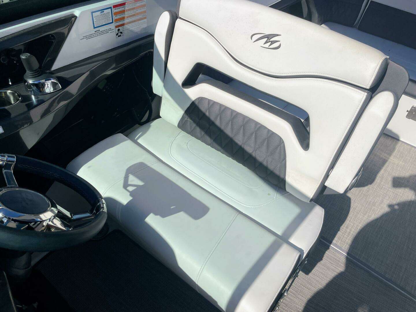 2019 Monterey 328SS - Image 32