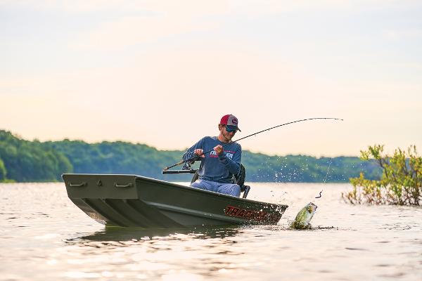 2026 Tracker Grizzly 10 Jon - 23