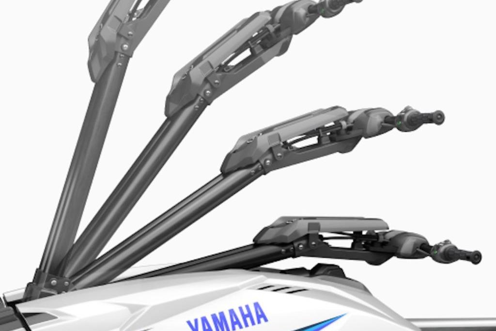 2025 Yamaha WaveRunner SuperJet handlebars in motion, showcasing adjustable positions.