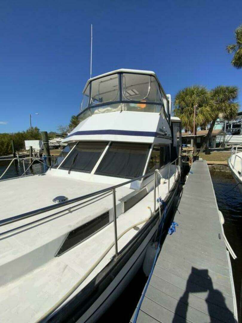 1987 President 41 Double Cabin Motor Yacht - Image 14