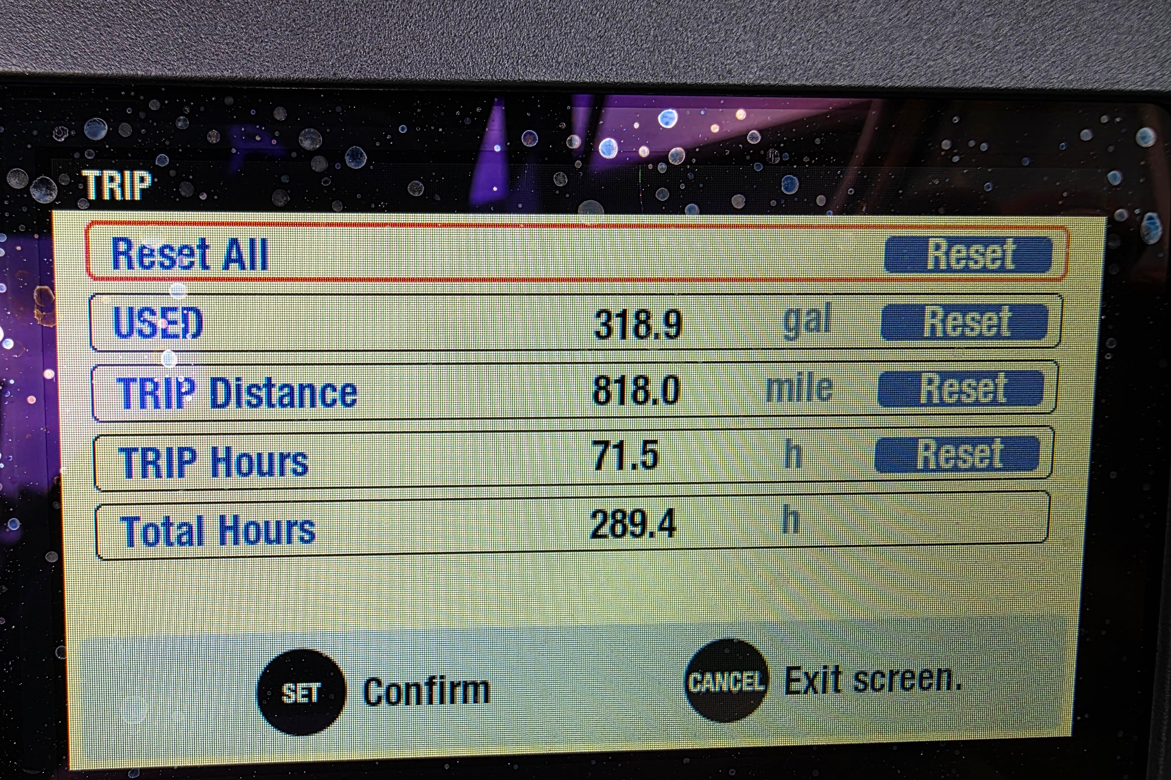 2017 Crownline Eclipse E6 XS trip data display showing fuel, distance, and hours.