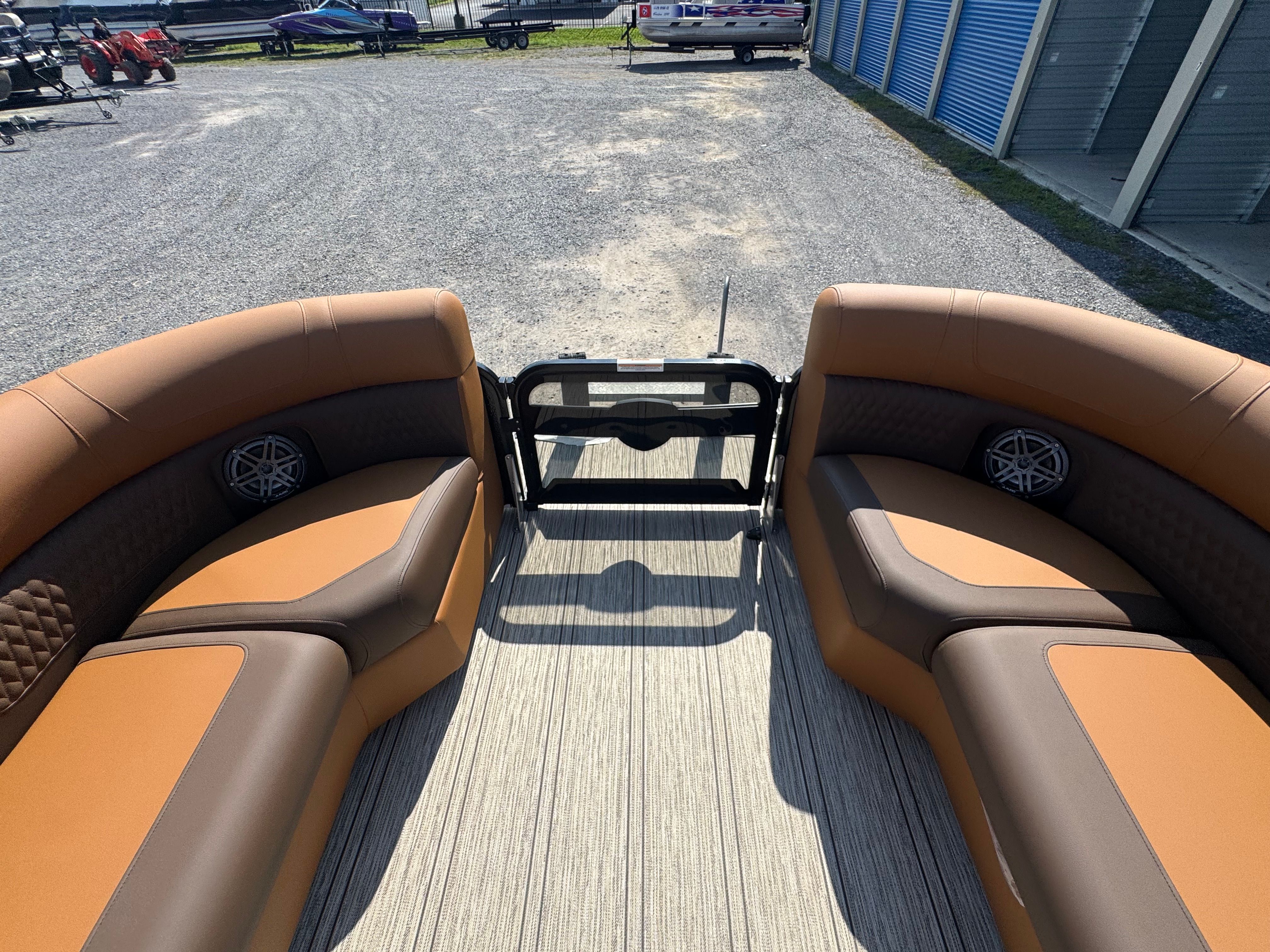 2026 Premier 250 Solaris Rear Social - 48