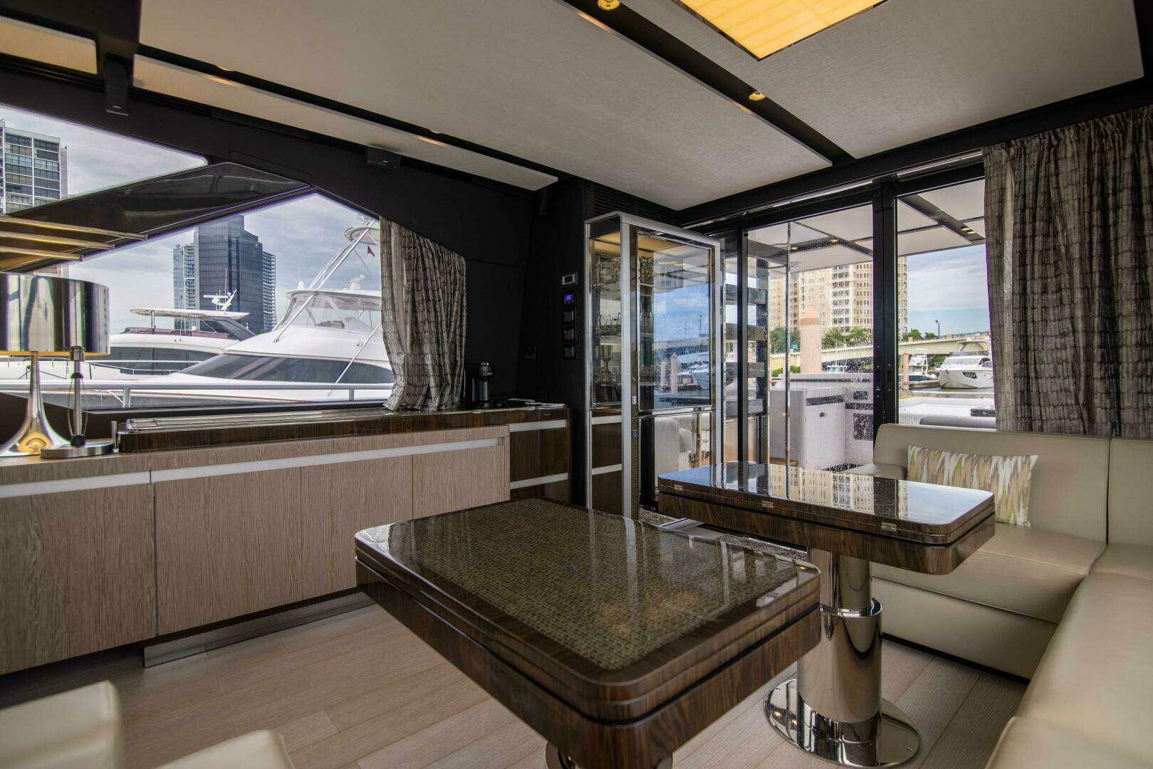2019 Azimut S7 - Image 15