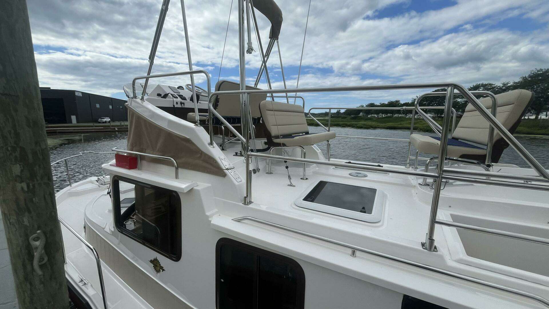 2026 Ranger Tugs R-31 Command Bridge Luxury Edition - Image 14