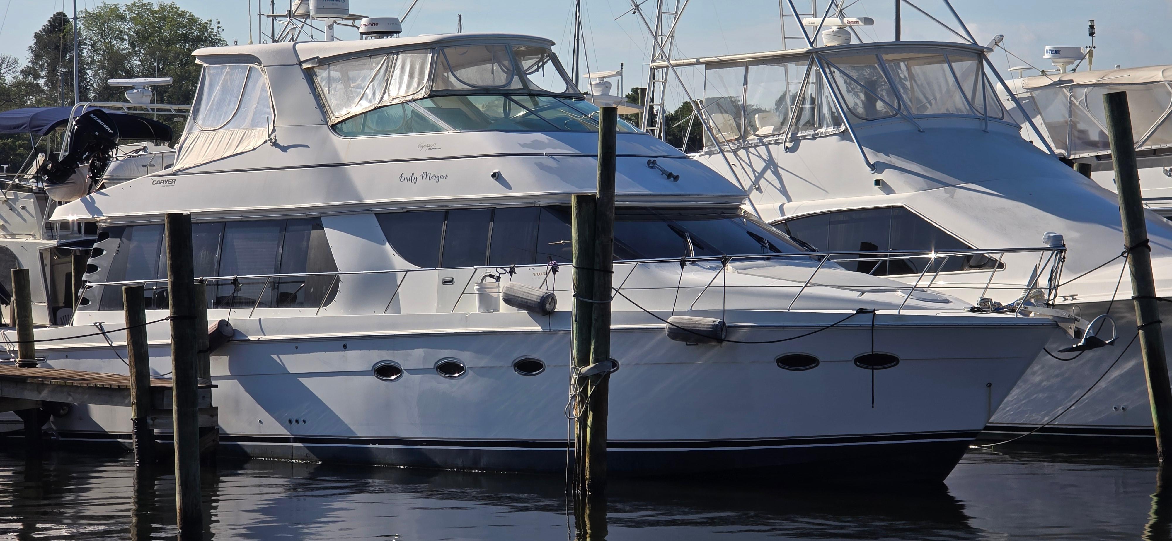 2002 Carver 570 Voyager Pilothouse