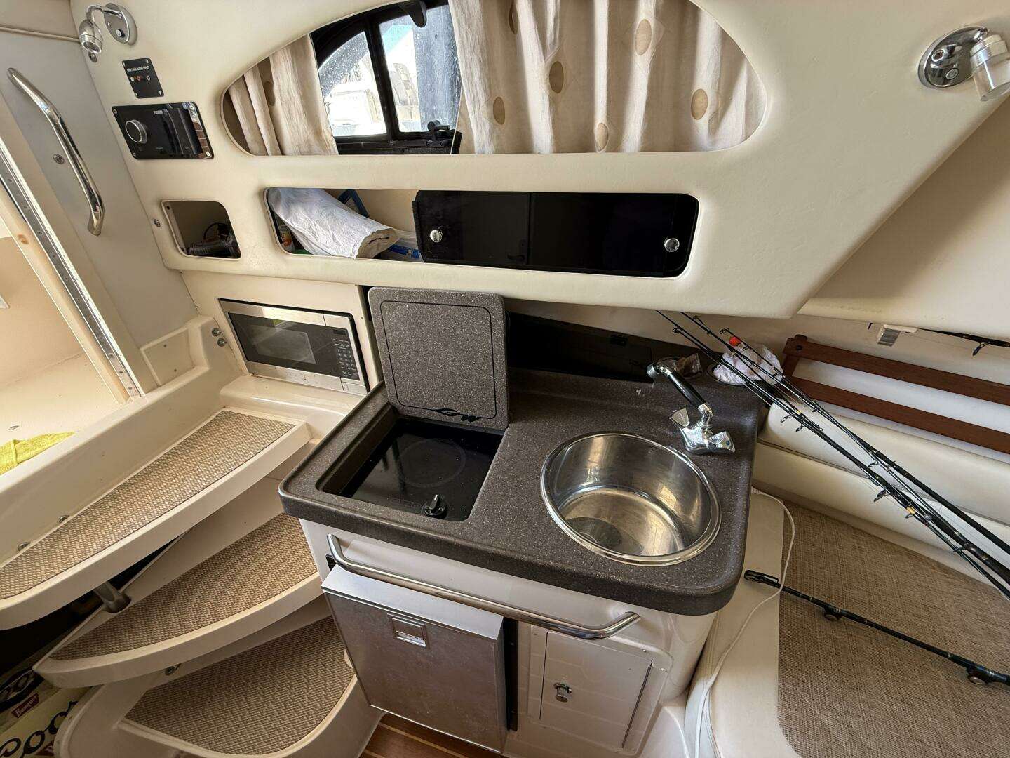 2007 Grady-White Marlin 300 - Image 15