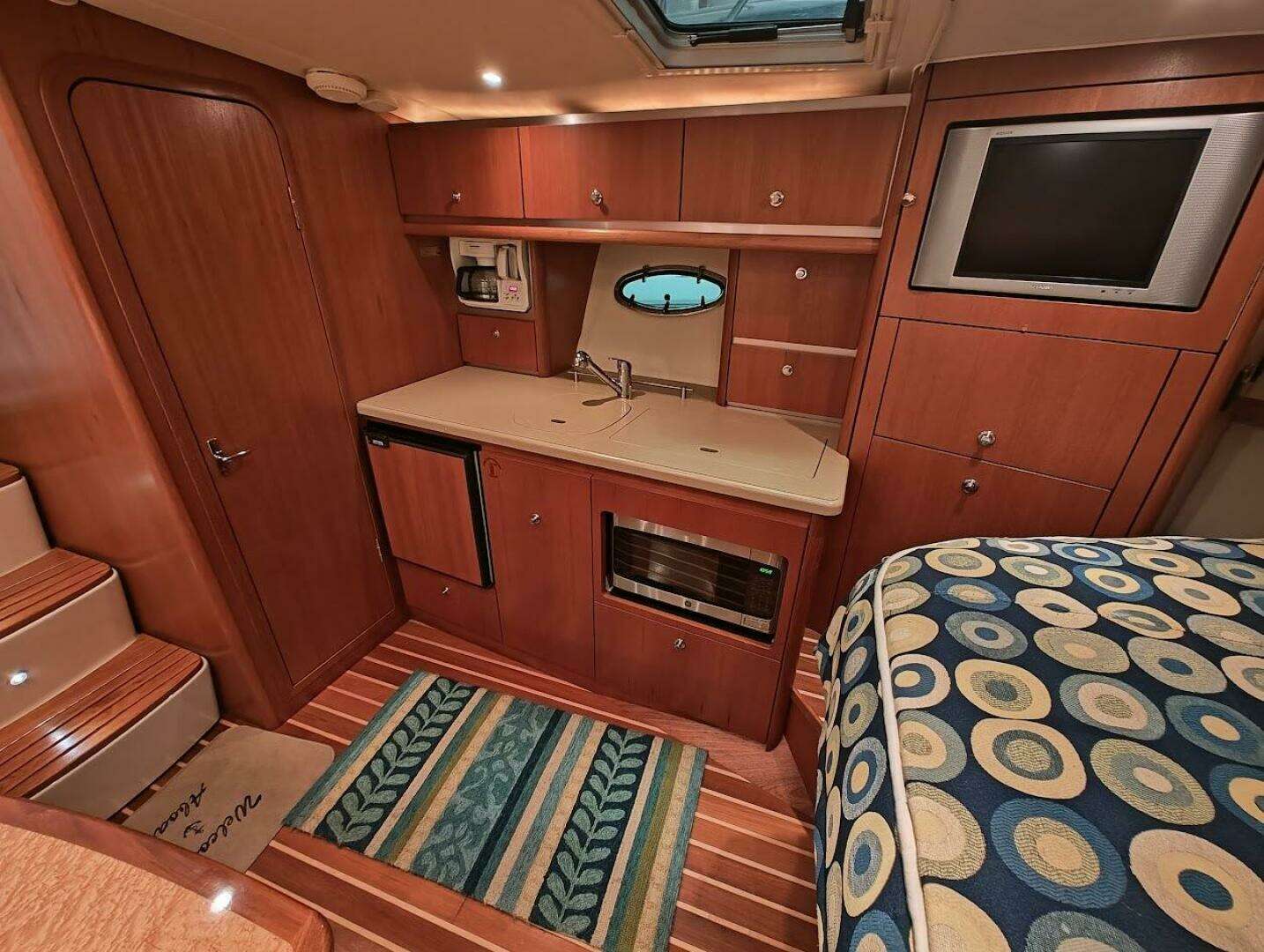2005 Tiara Yachts 3200 OPEN - Image 20