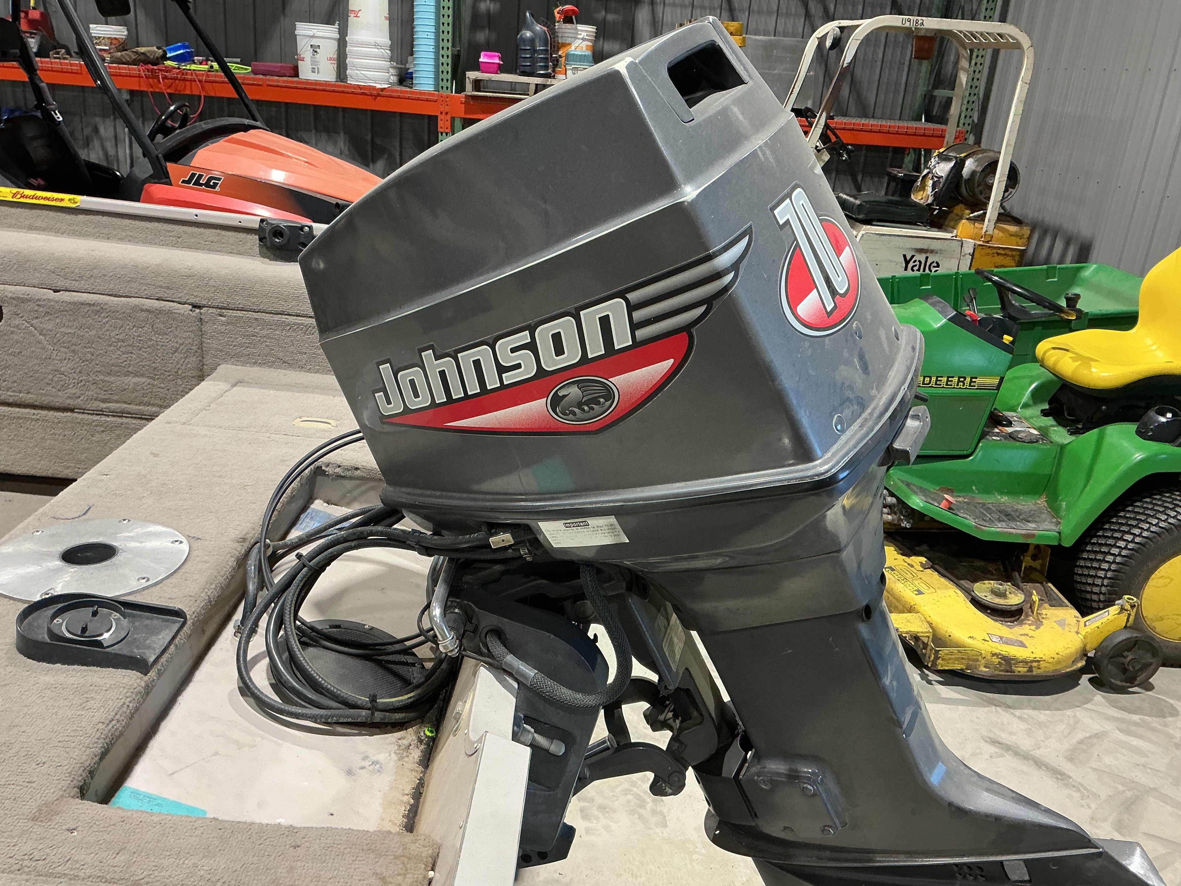 Johnson 70 HP outboard motor on Sylvan EXPEDITION 1999 boat.