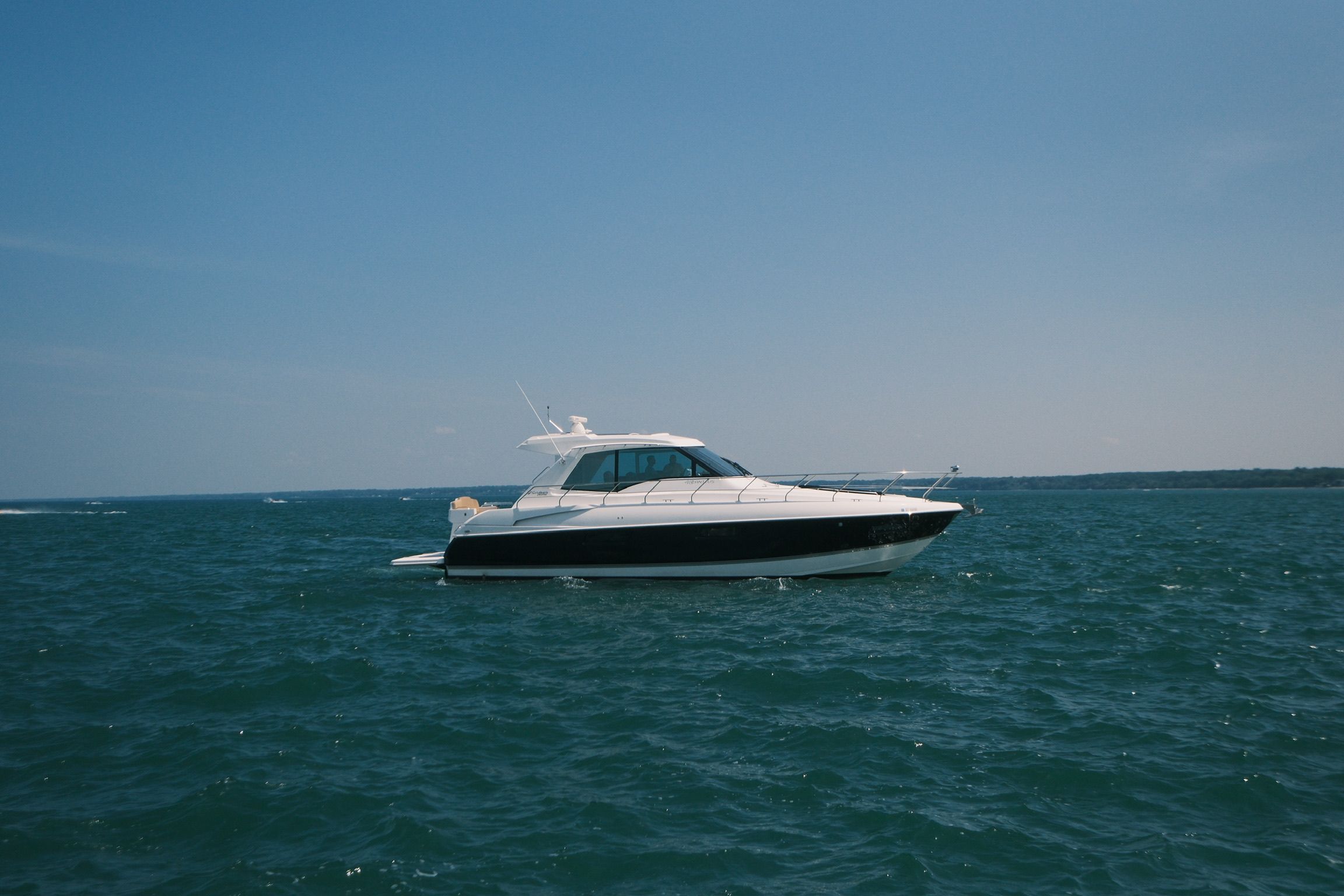 2015 Cruisers Yachts 48 Cantius - 22