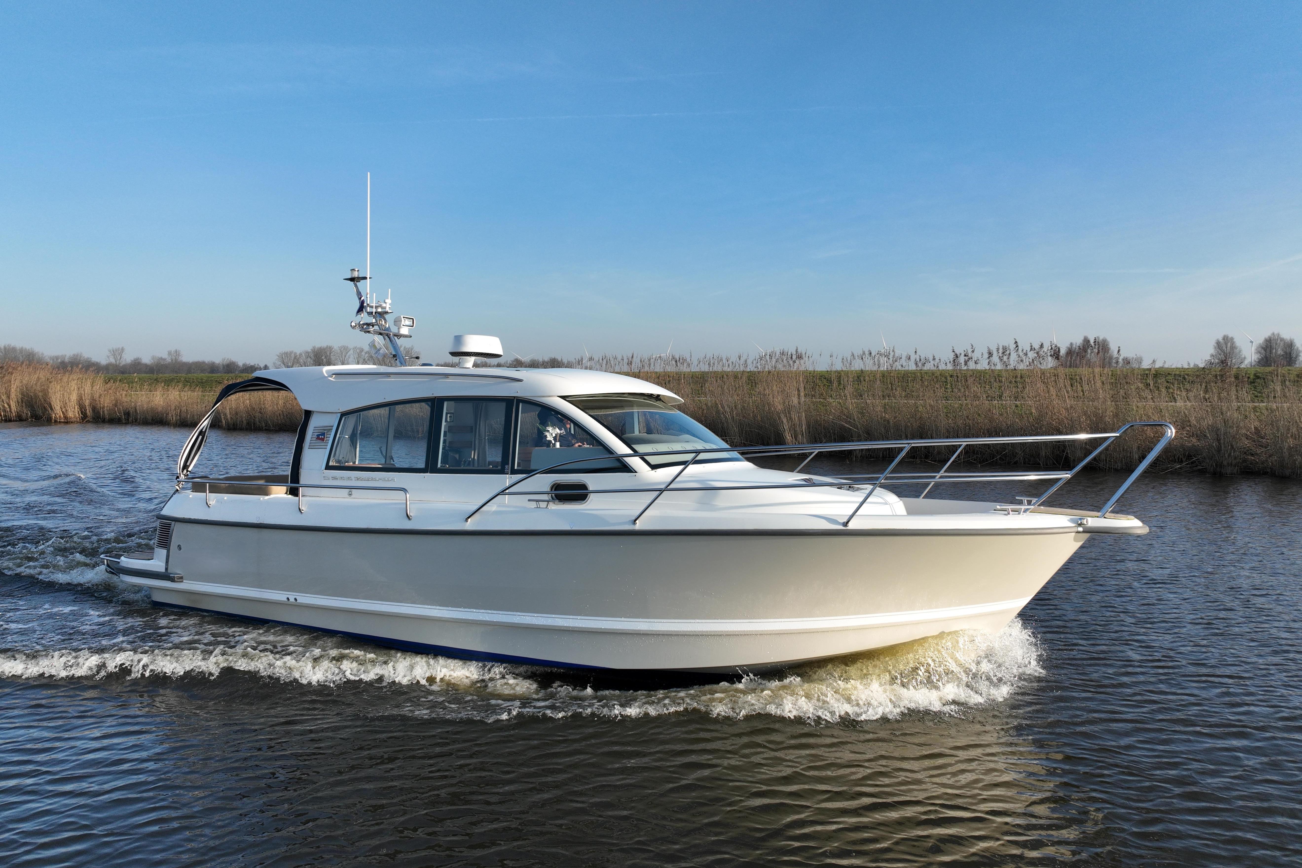 2011 Nimbus 335 Coupe