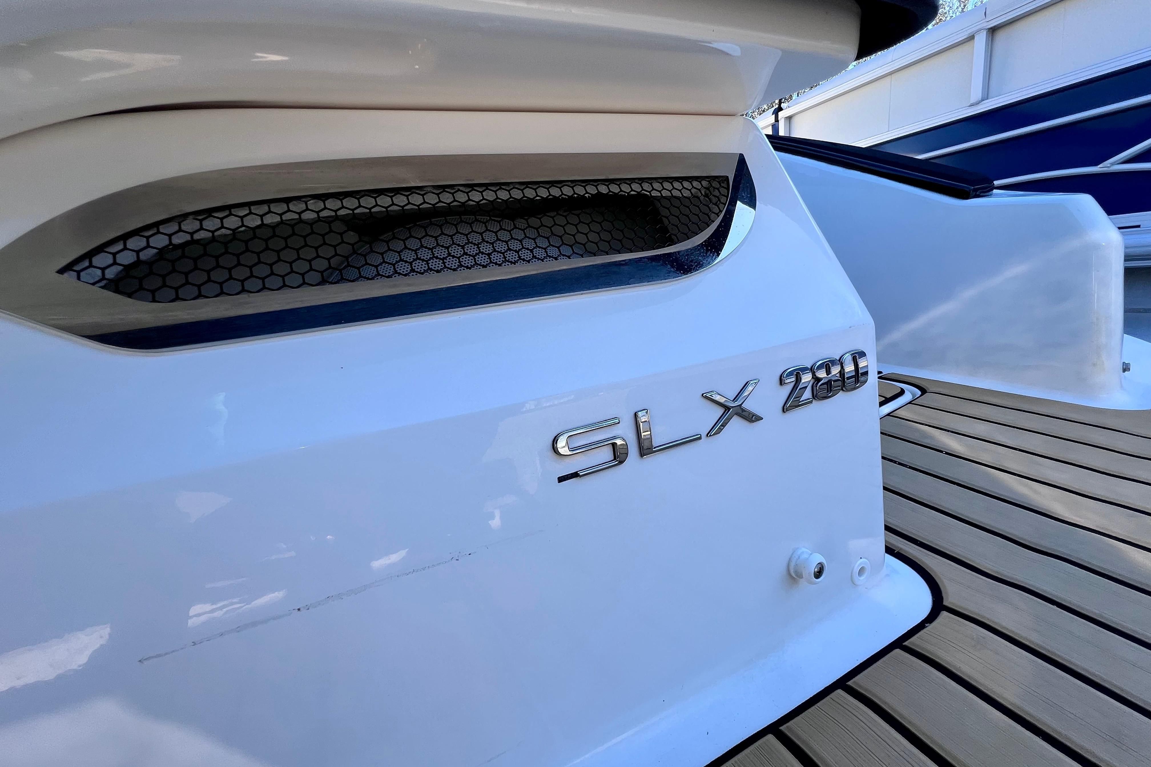 2023 Sea Ray SLX 280 - 13