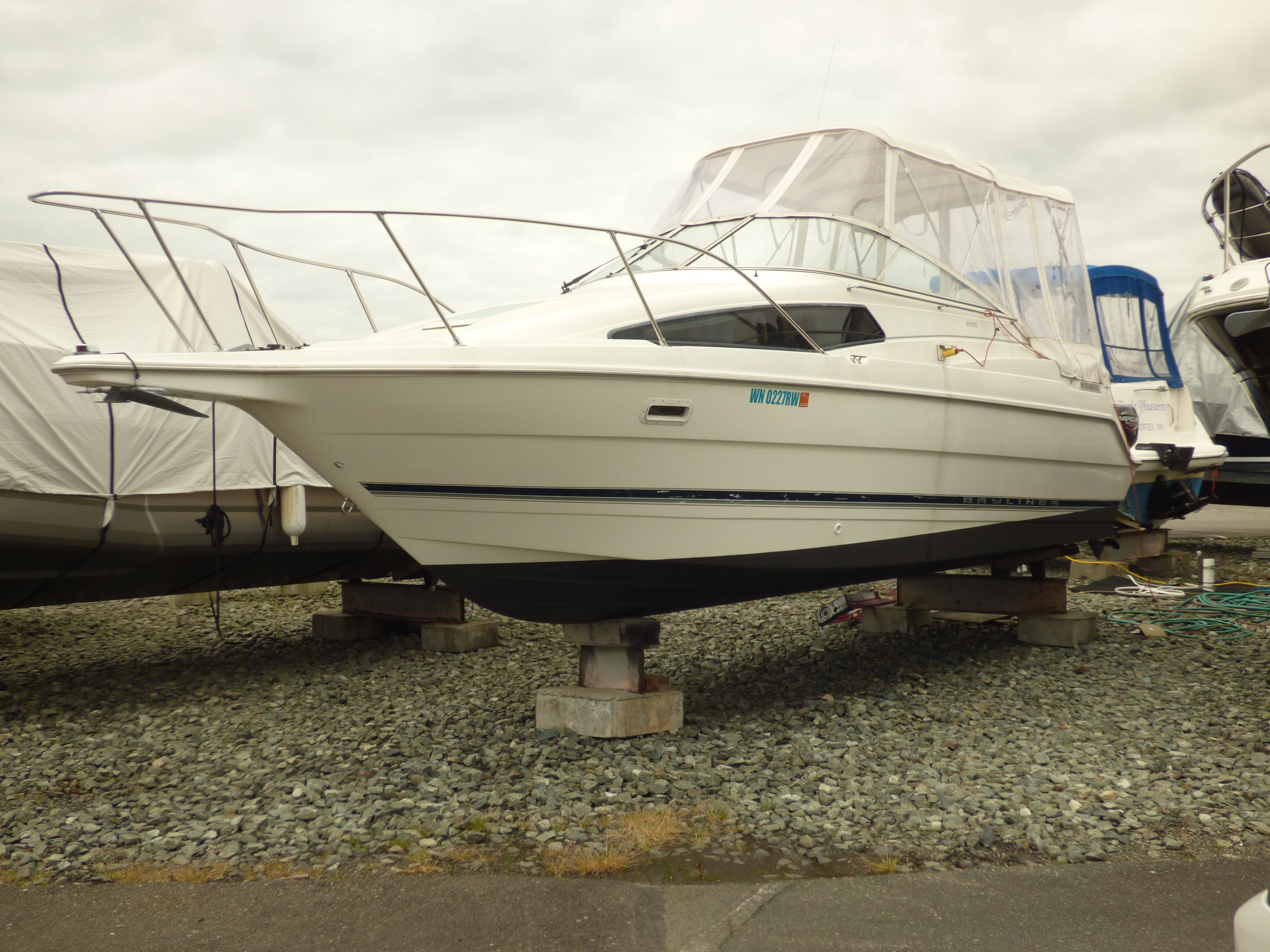 1999 Bayliner 2655 Ciera Cuddy Cabin