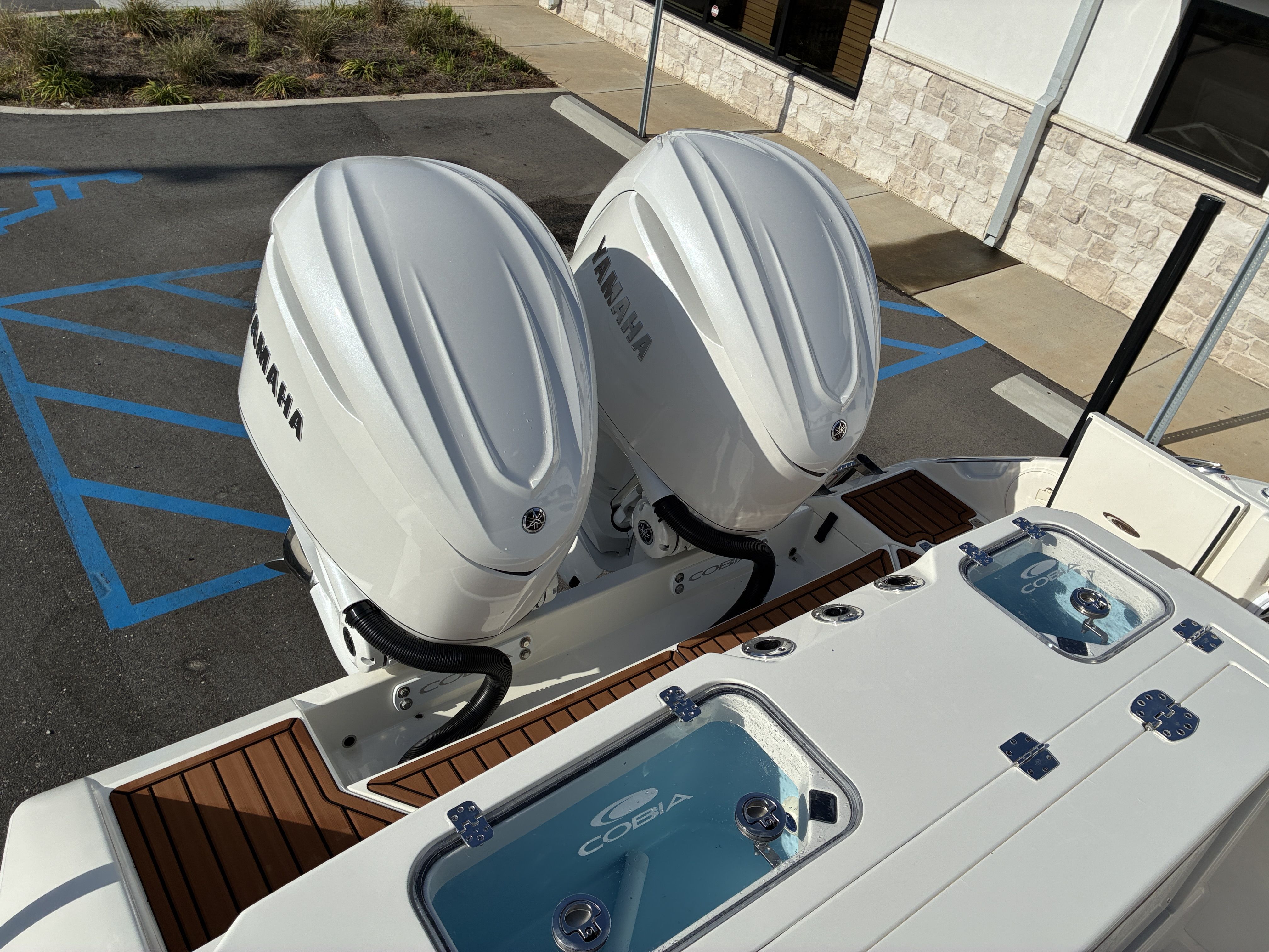 2026 Cobia 305CC - 26