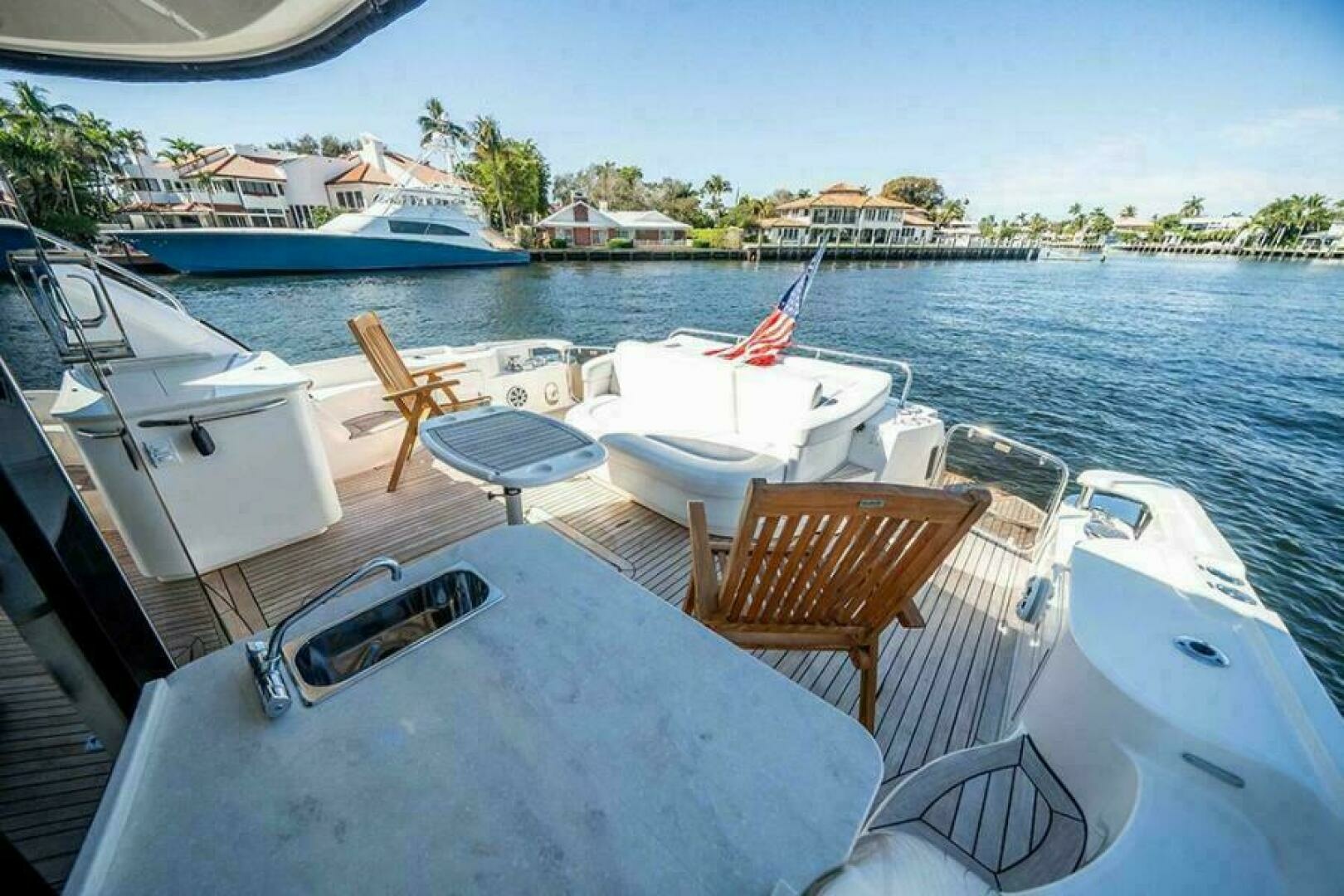 2012 Sea Ray 610 Sundancer - Image 10