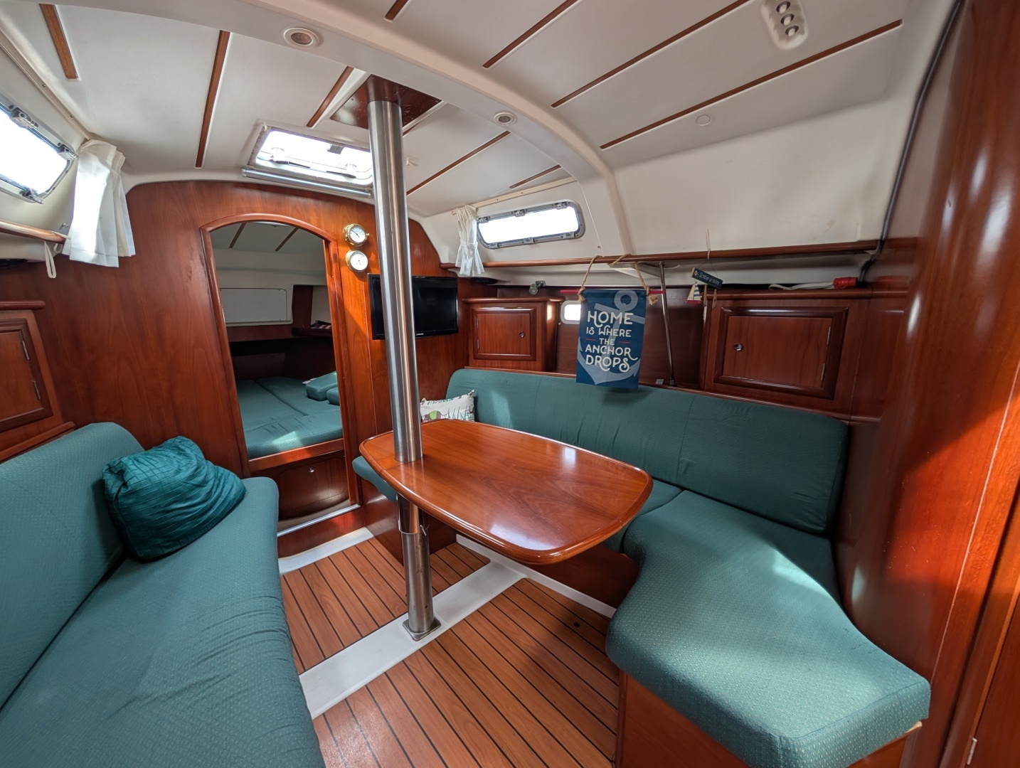 2003 Beneteau 331 - Image 11