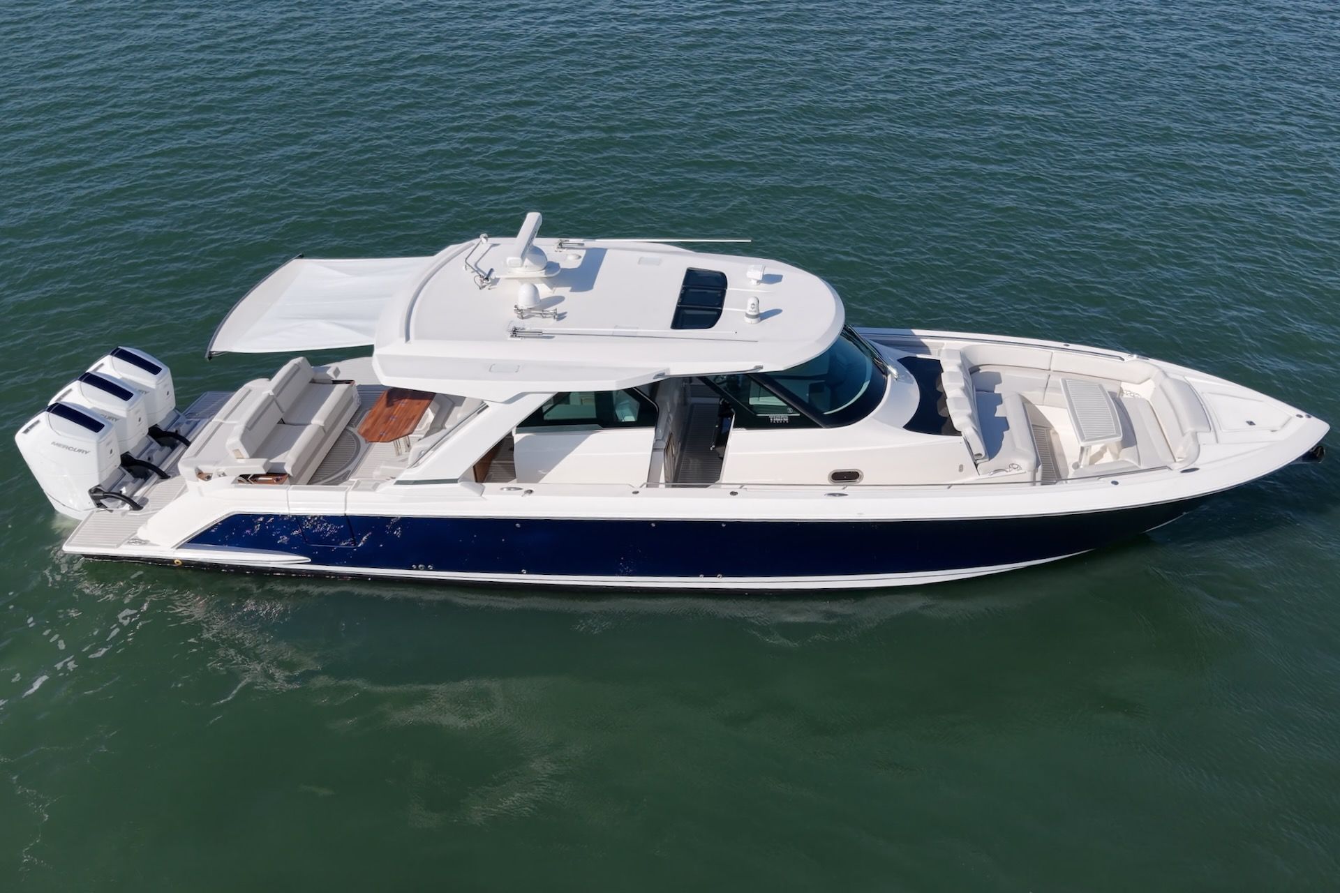 2023 Tiara Yachts 48 LS - 6