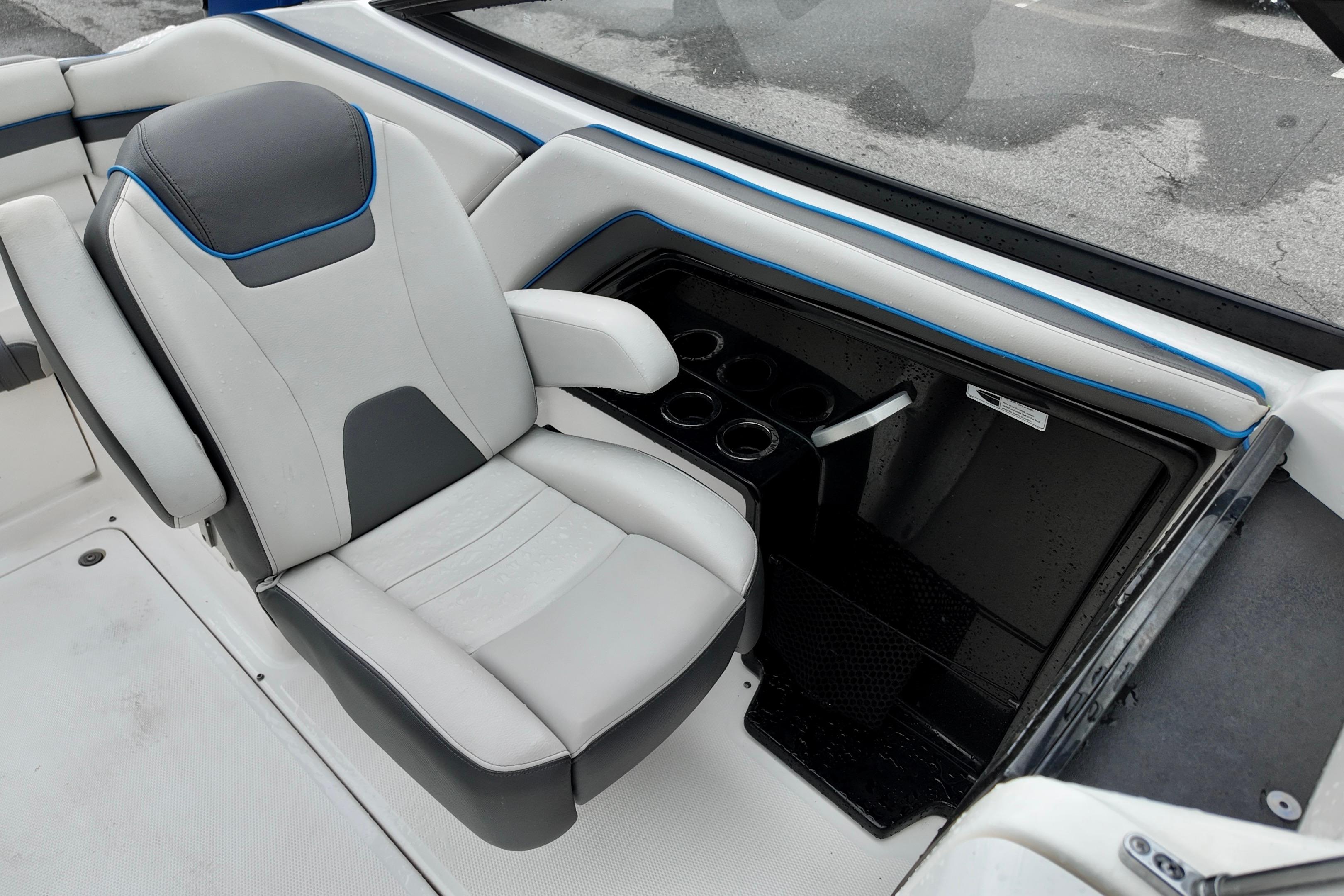 2020 Yamaha Boats AR240 interior with sleek seating and cup holders.