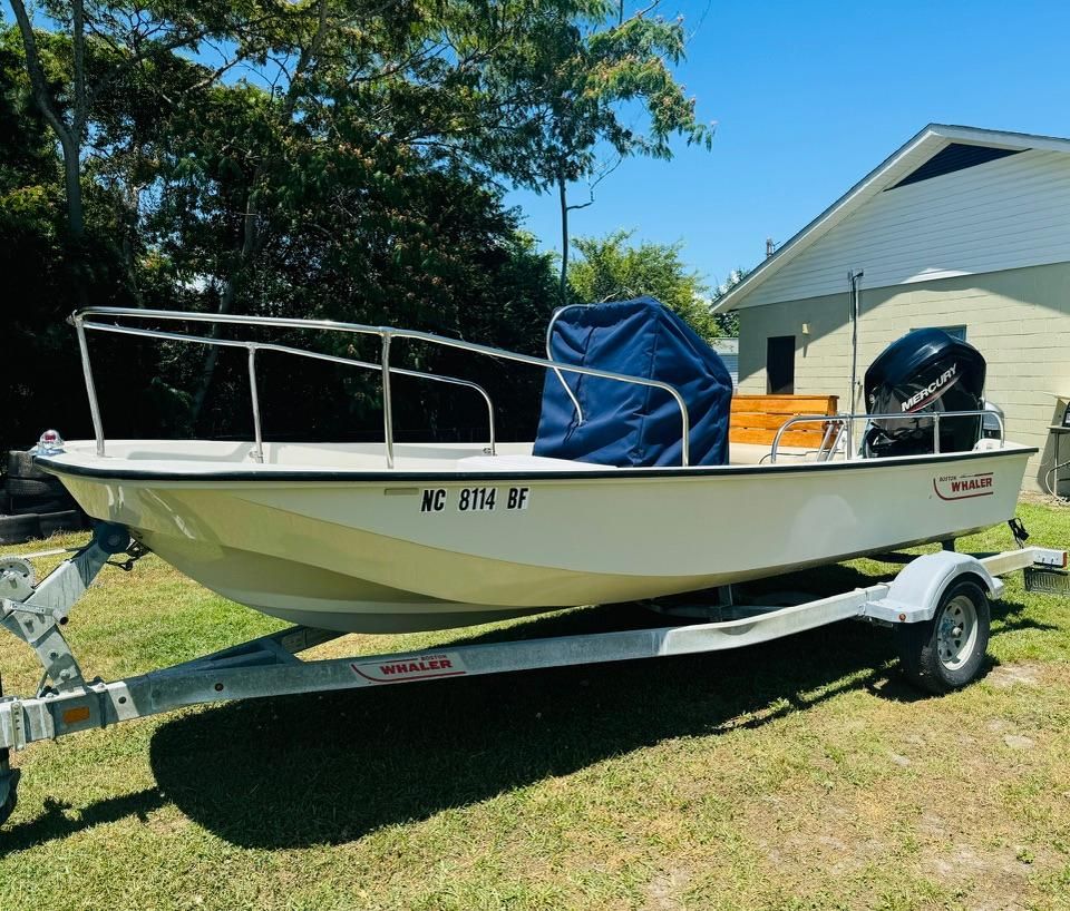 1986 Boston Whaler 17 Montauk