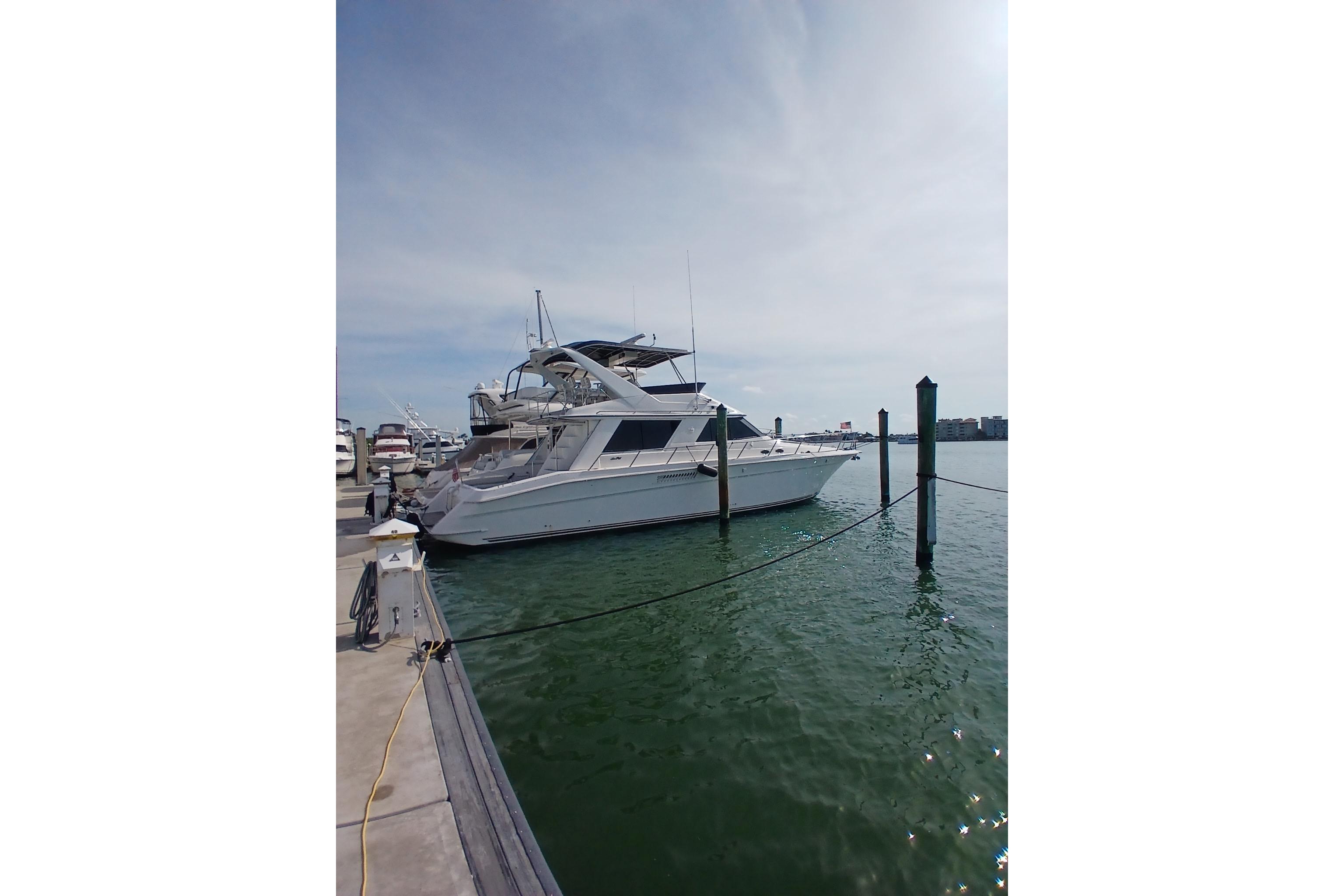 1996 Sea Ray 550 Sedan Bridge