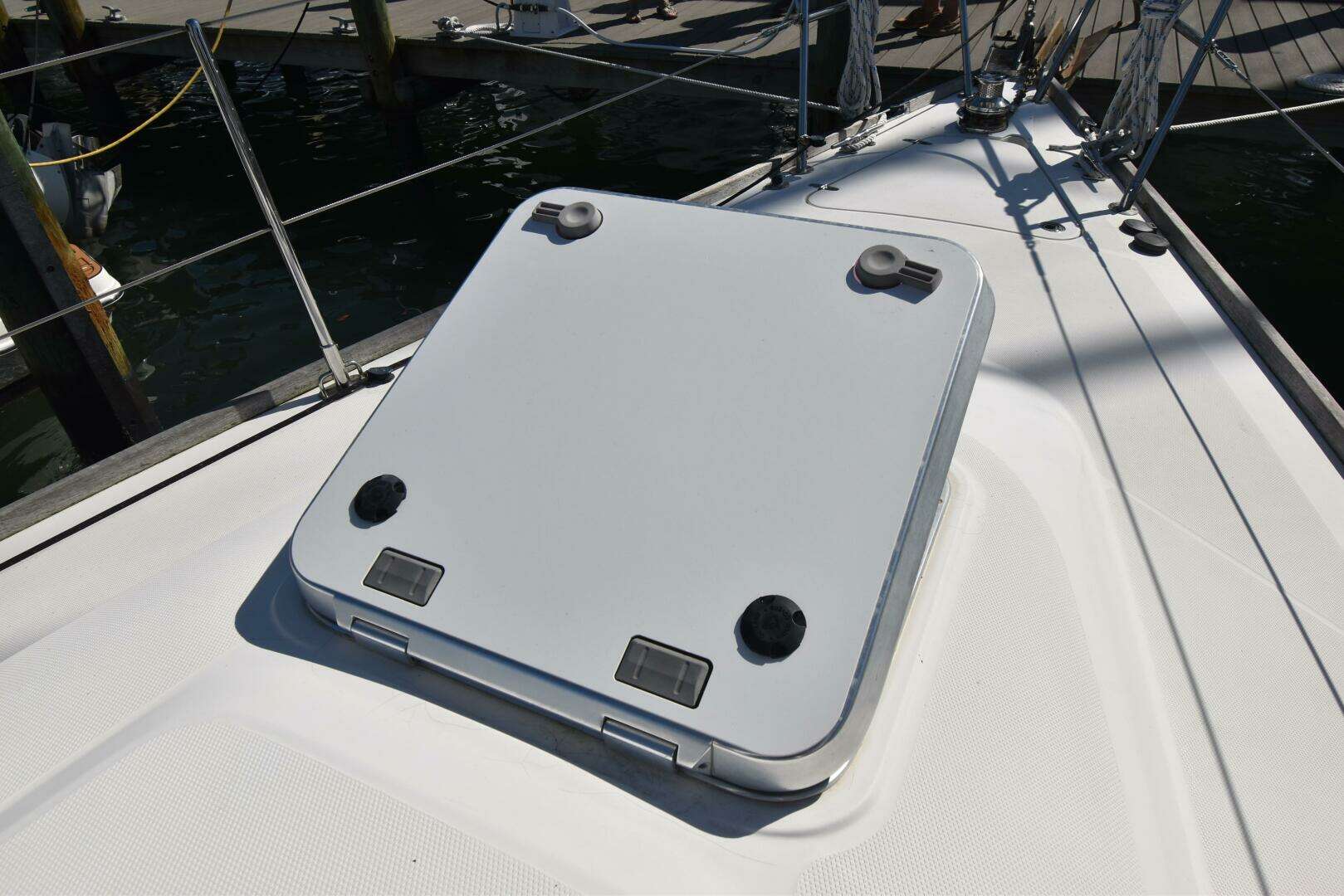 2004 Sabre 386 - Image 7