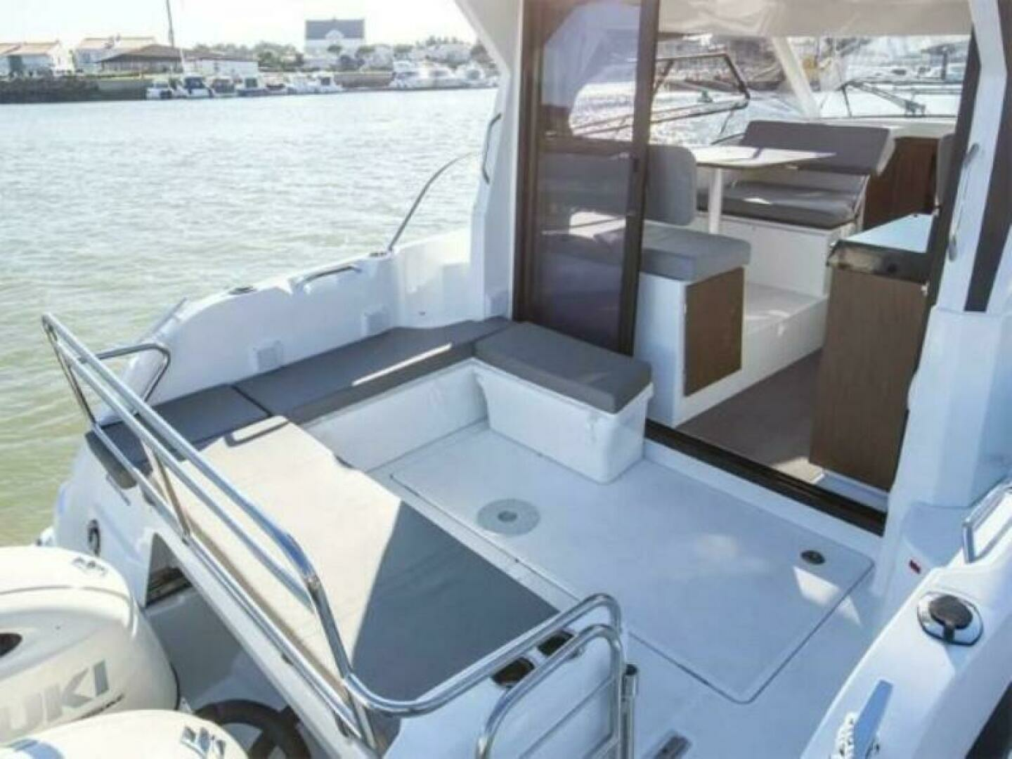 2025 Beneteau Antares 9 - Image 9