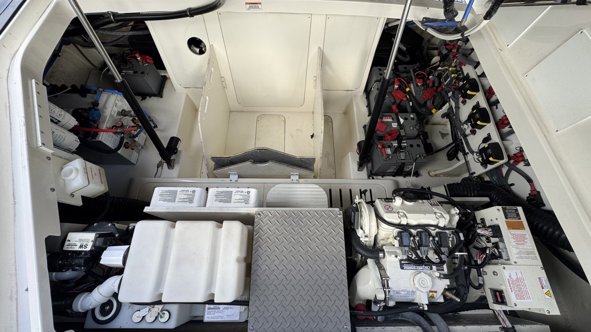 2021 Sea Ray Sundancer 320 Outboard - Image 35