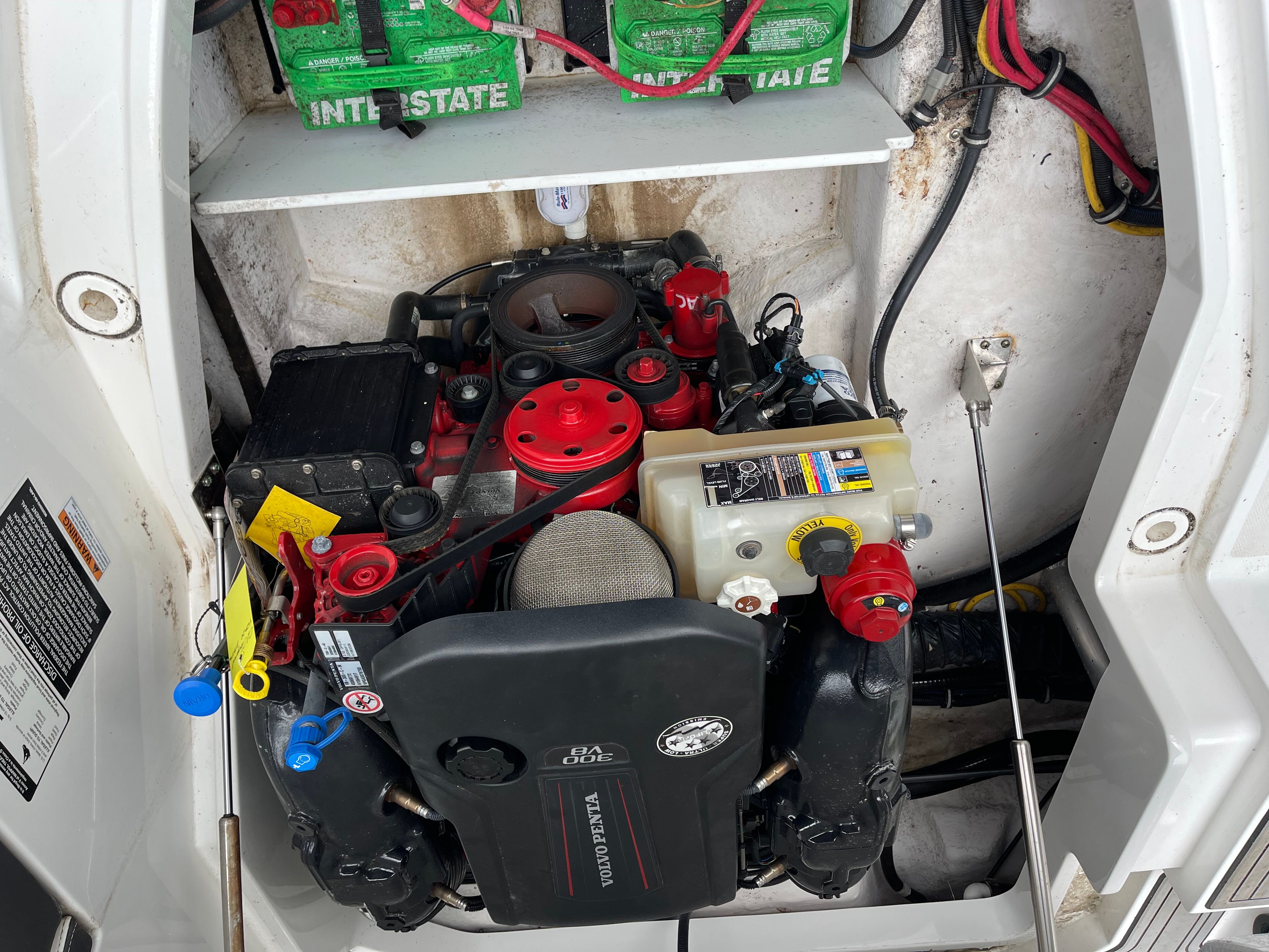 Engine compartment of a 2019 Monterey 258SS Super Sport boat.