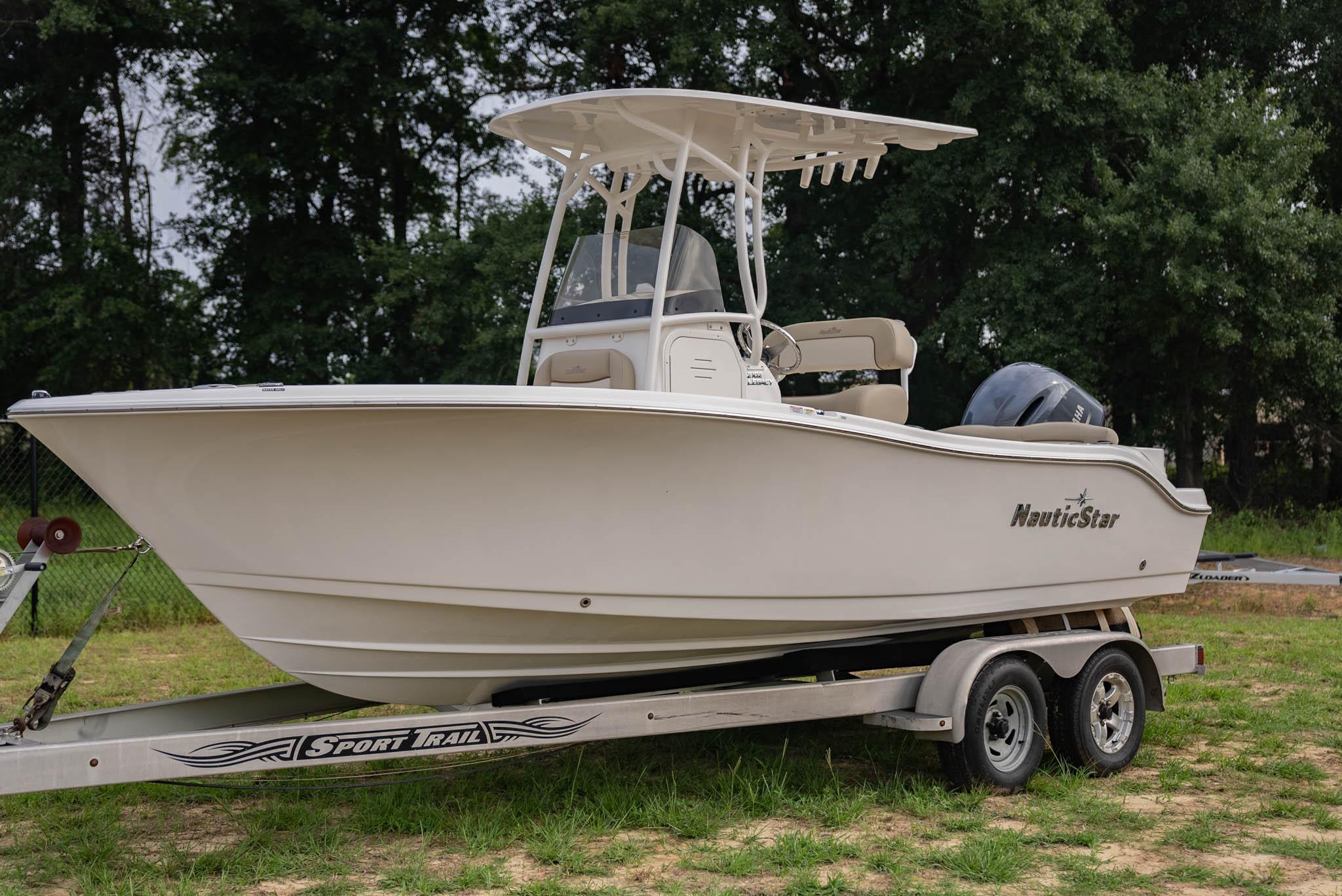 2022 NauticStar 2102 Legacy