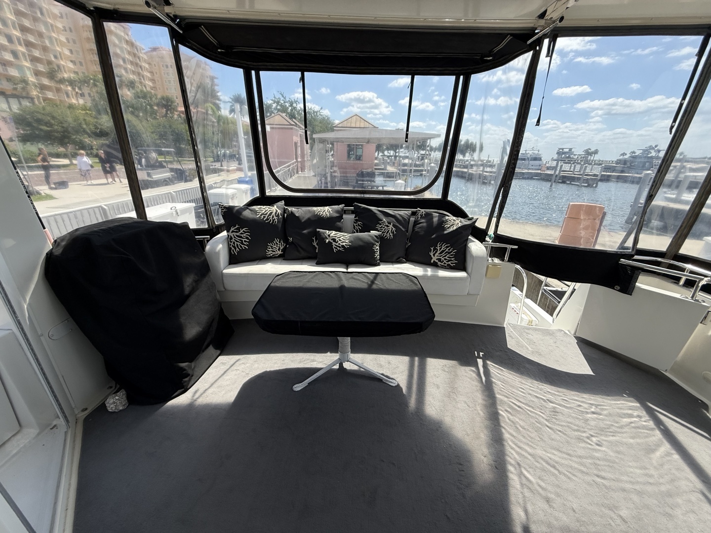 2006 Carver 44 CMY - Image 44
