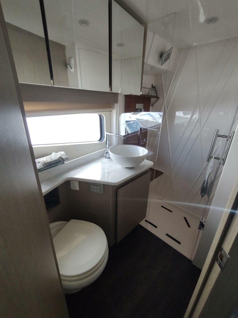2021 Regal 42 Fly - Image 63