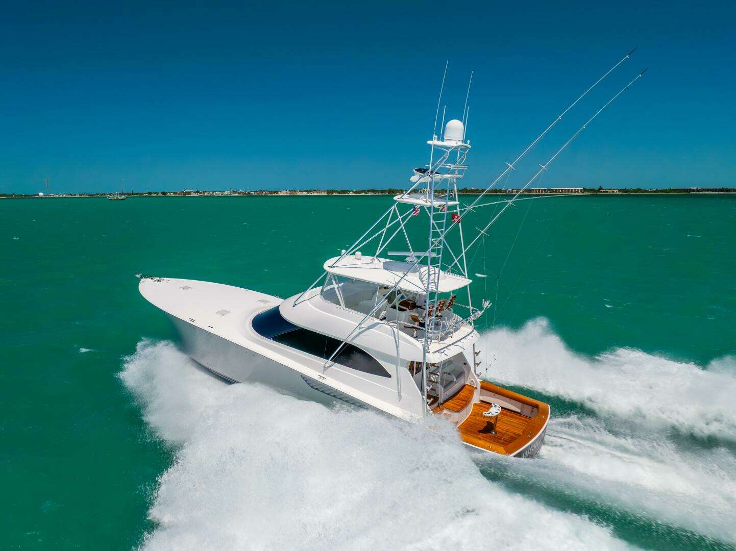 2011 Viking 70 Convertible - Image 5