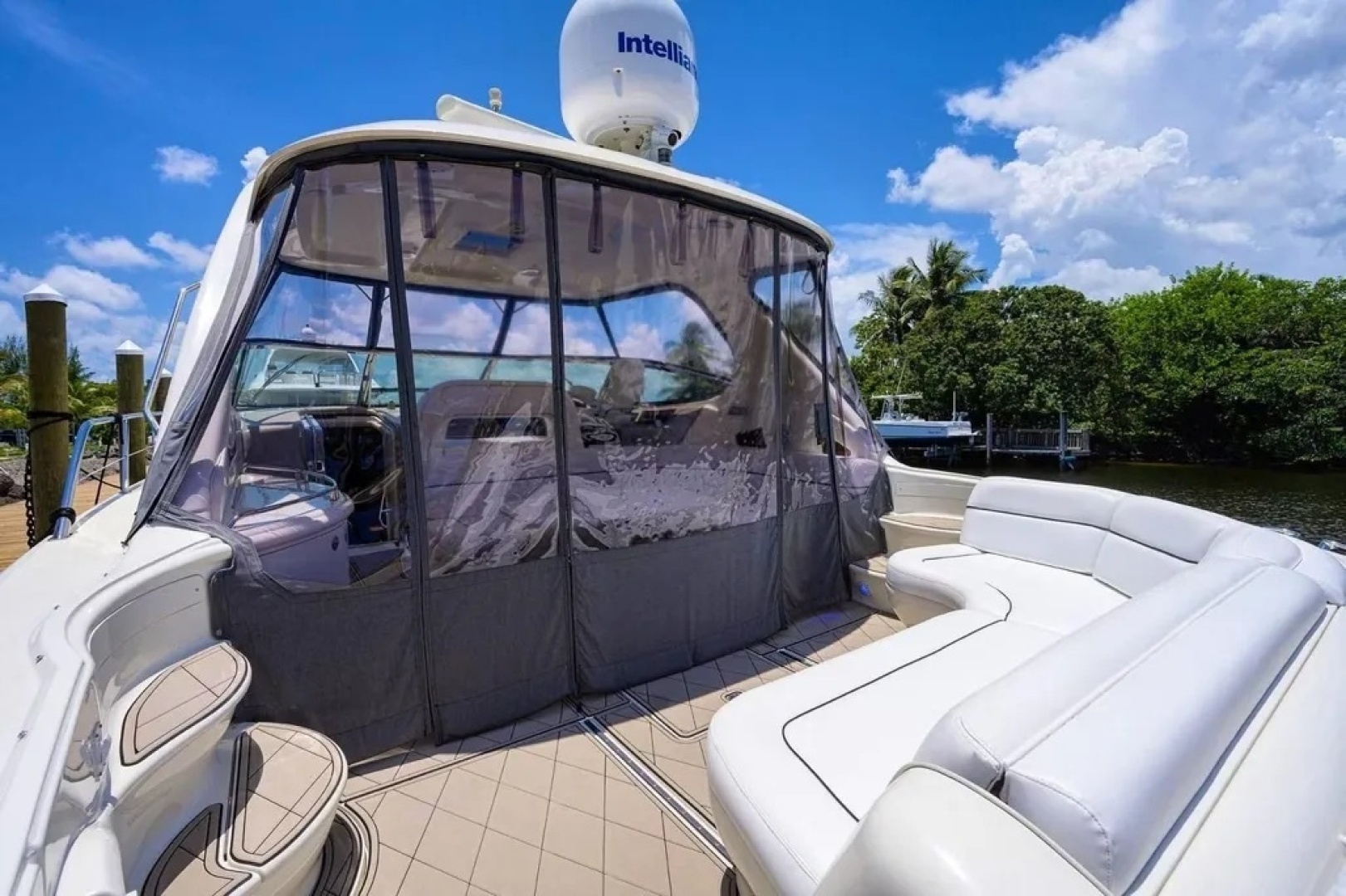 2004 Sea Ray 550 Sundancer - Image 3