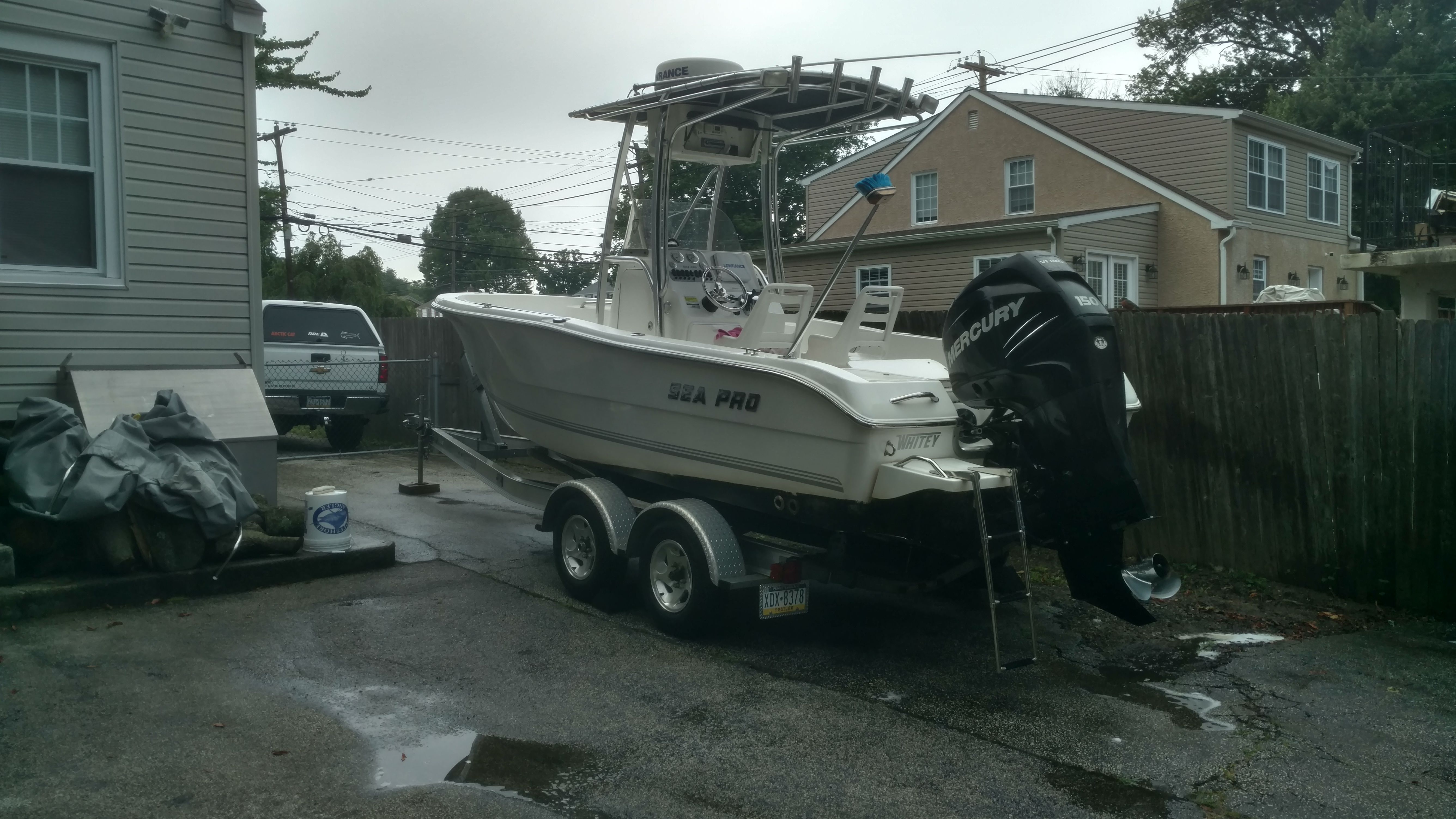2008 Seapro Center Console - 3