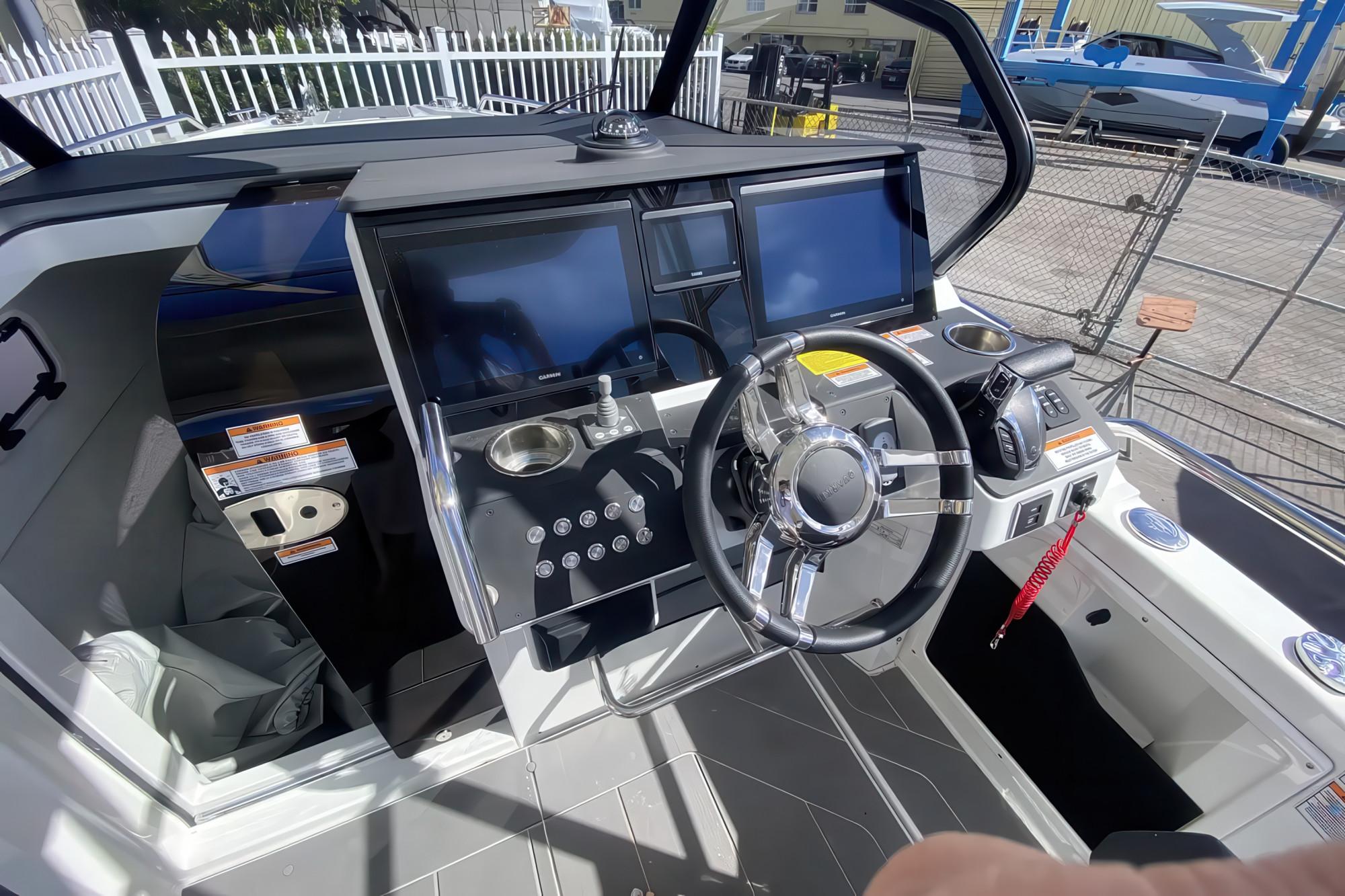2023 Quarken 27 T-Top - 9