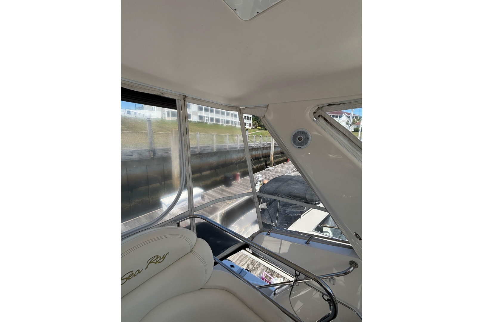 1999 Sea Ray 480 Sedan Bridge - Image 33