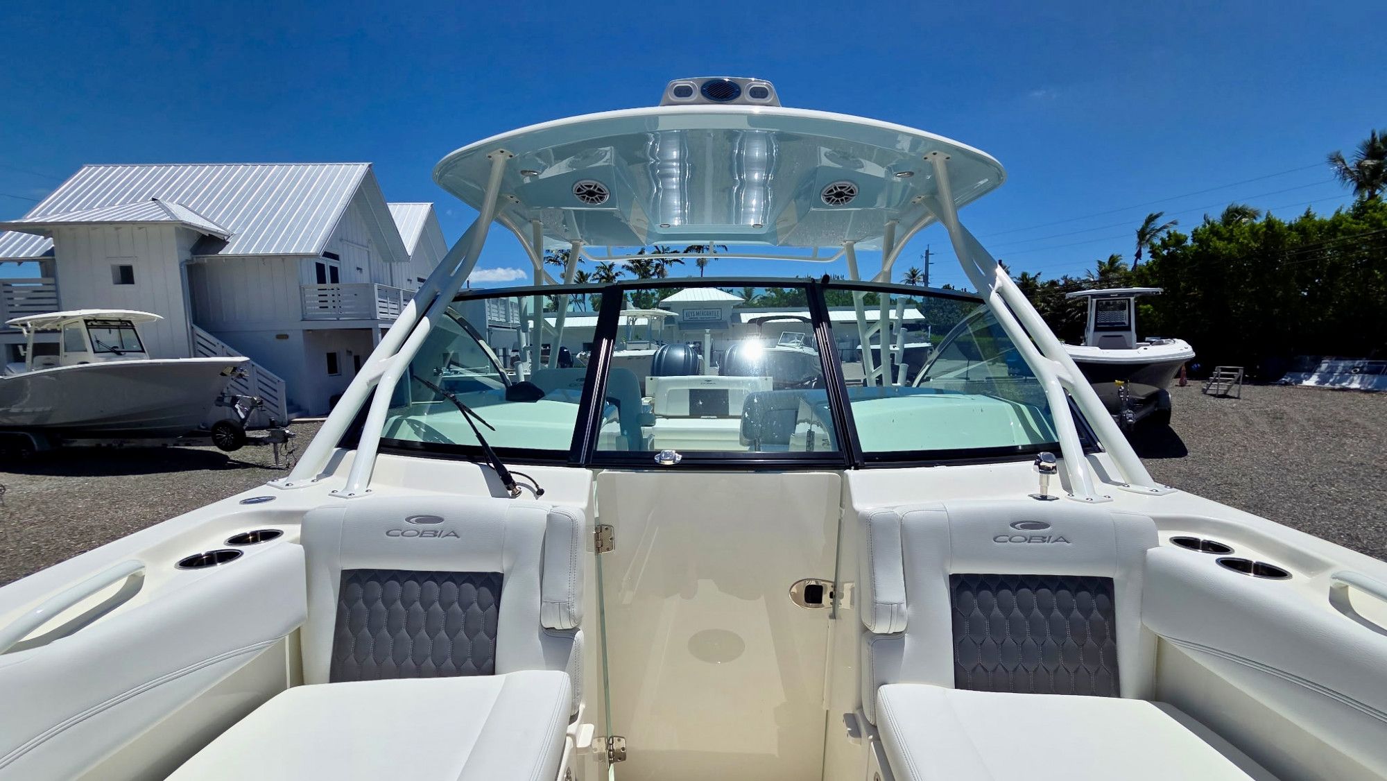 2026 Cobia 280 Dual Console - 15
