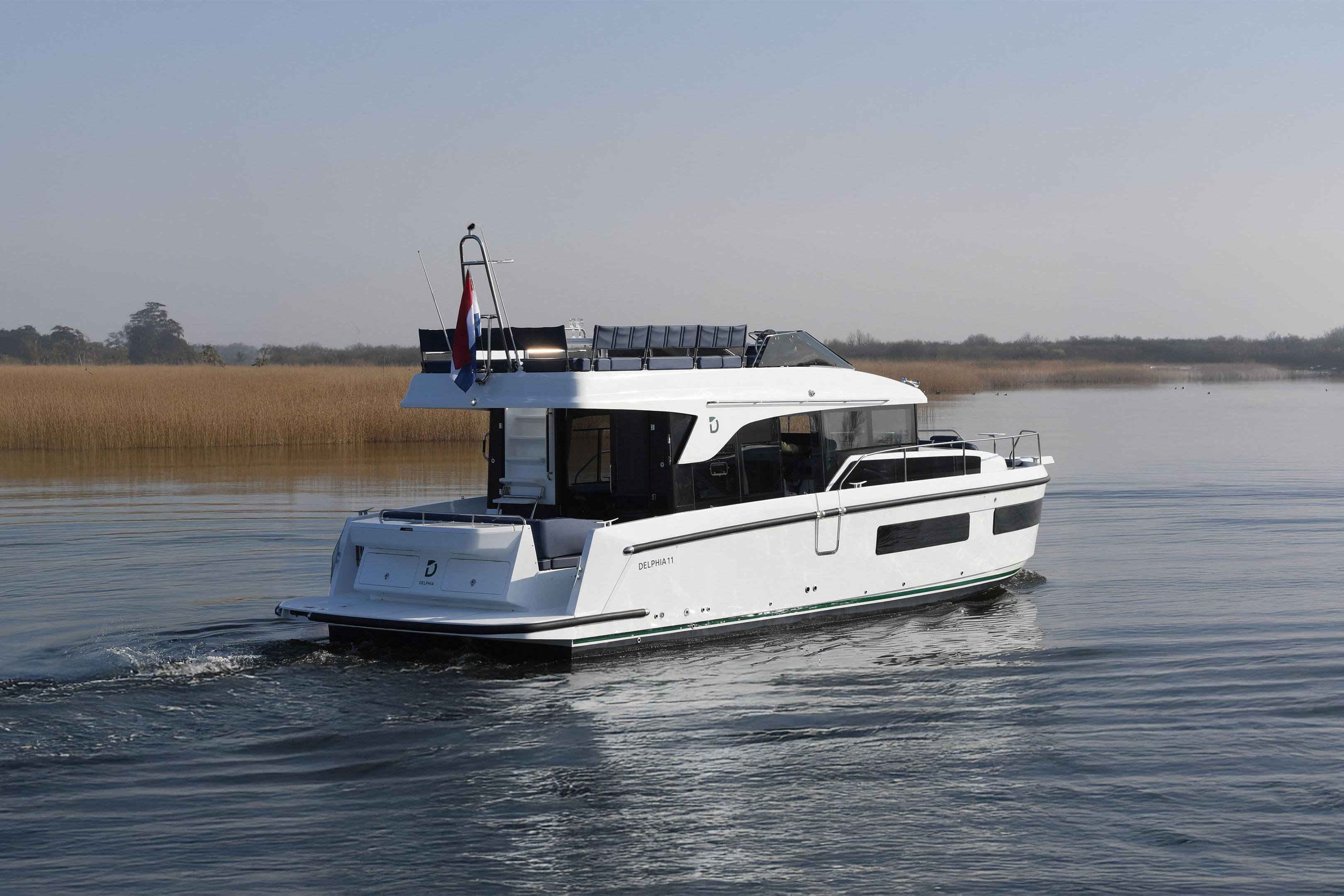 2026 Delphia D11 Flybridge