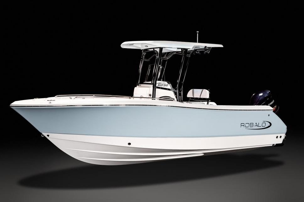 2026 Robalo R232 Explorer