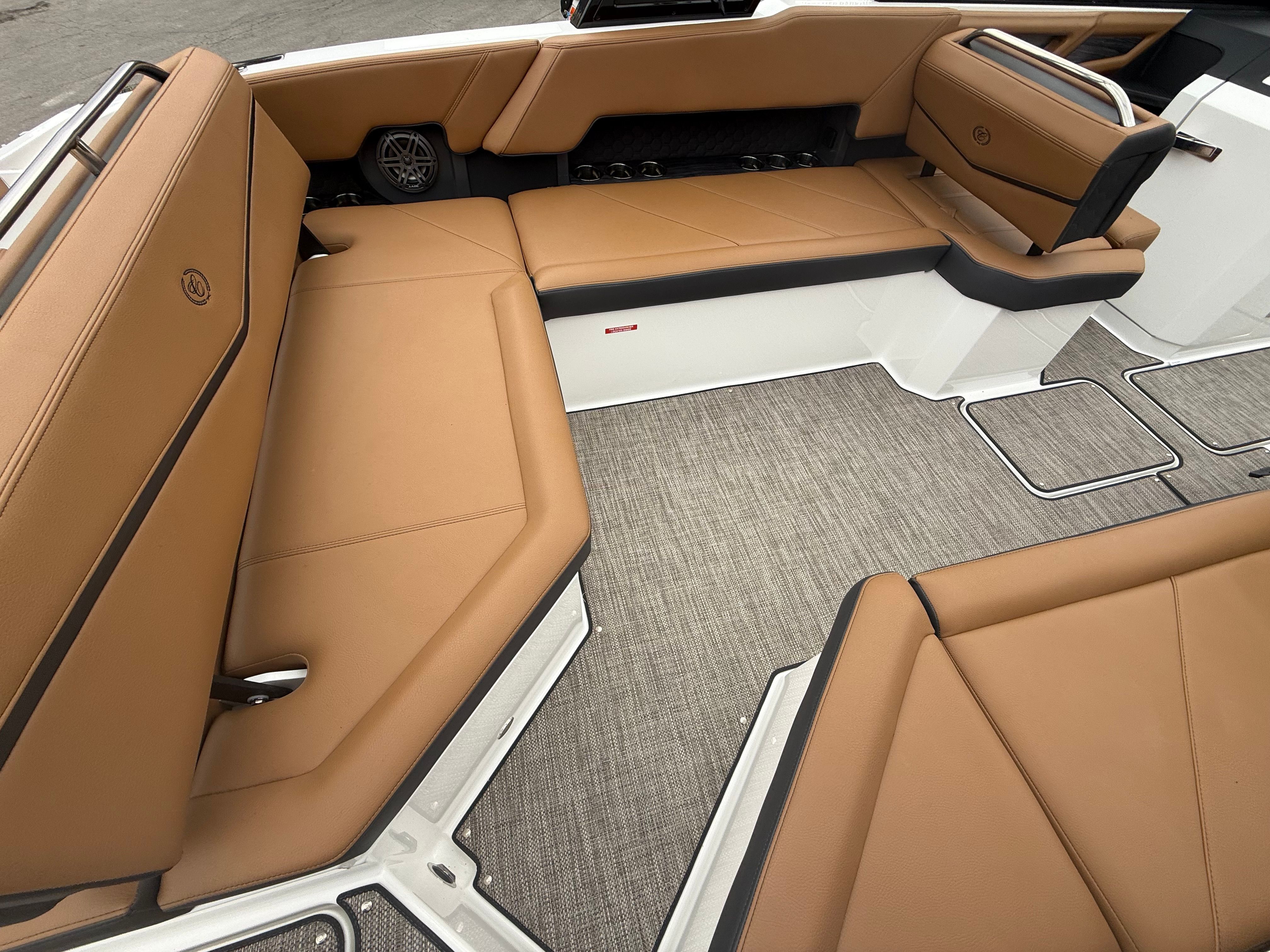 2026 Cobalt R8 Surf - 5