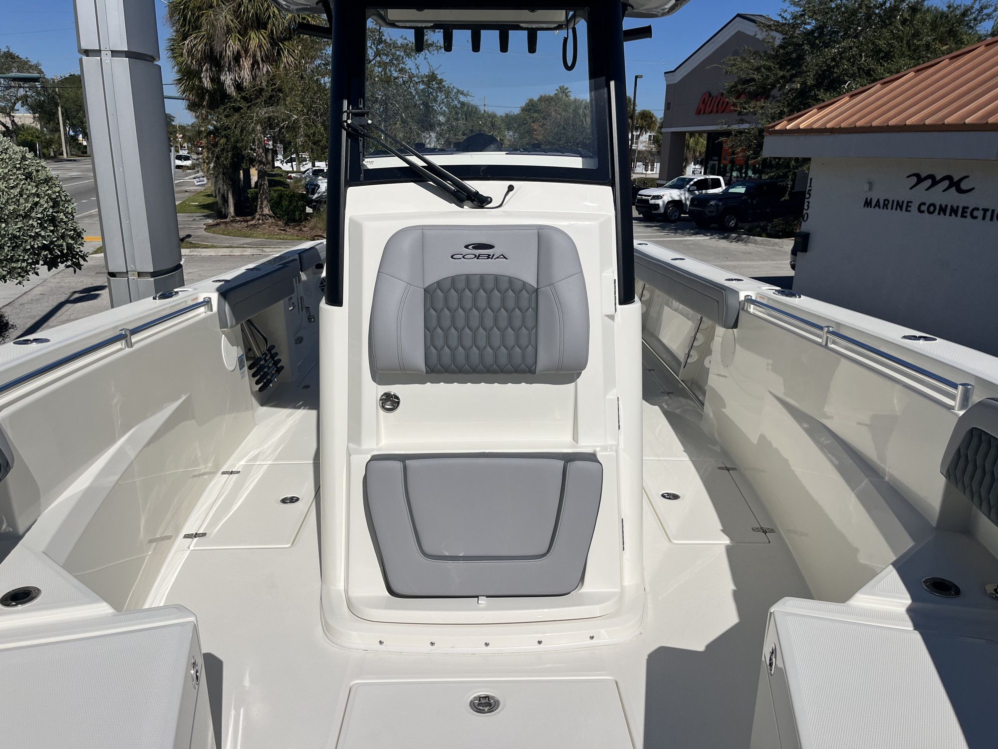 2026 Cobia 285 Open Center Console - 19