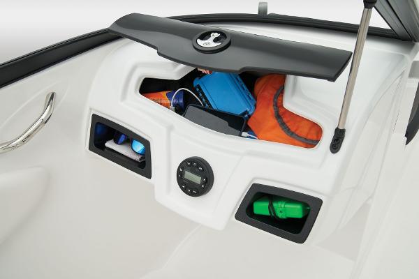 2025 Tahoe 200 S - 51